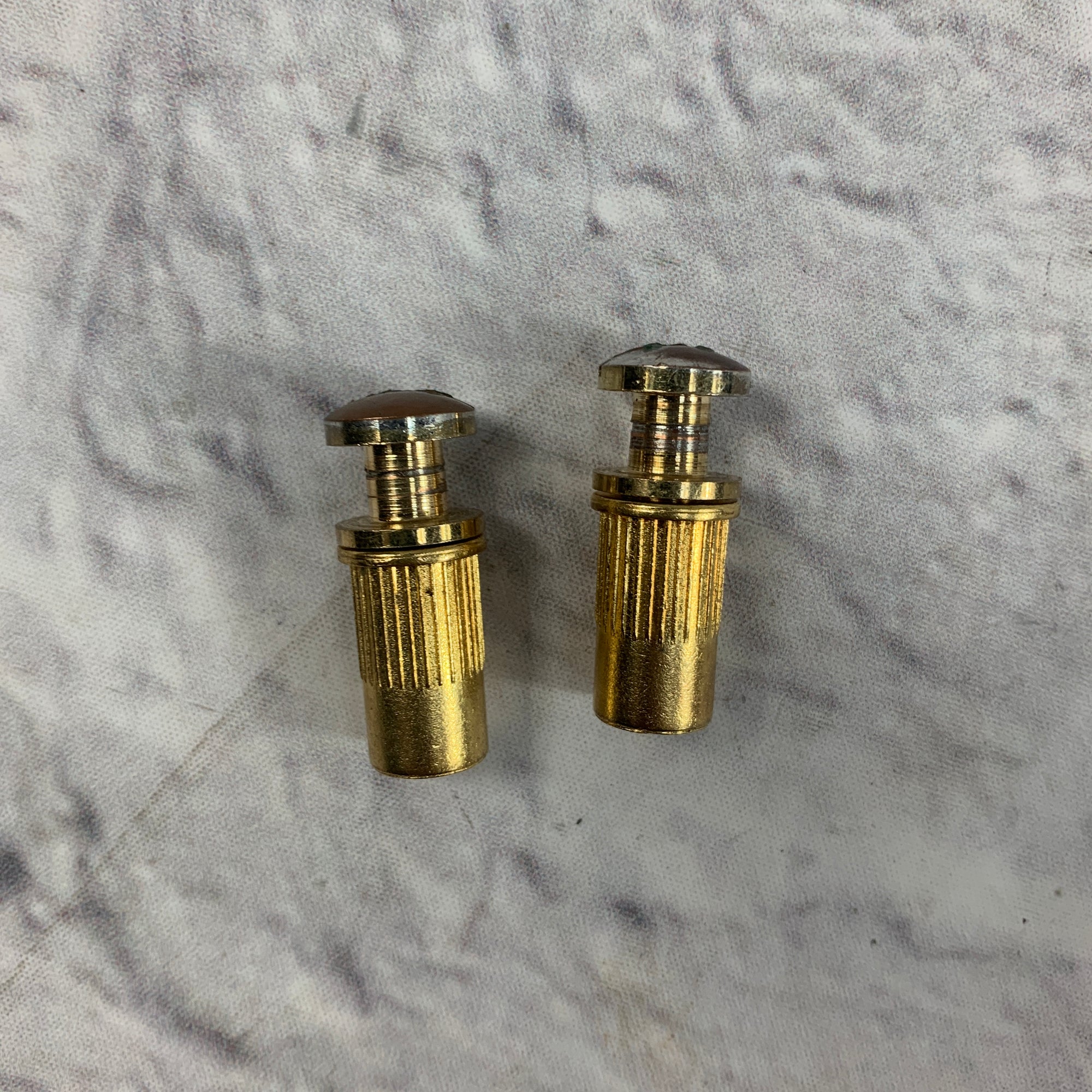 Sung IL Gold Wrap Around Tailpiece with Mounting Studs