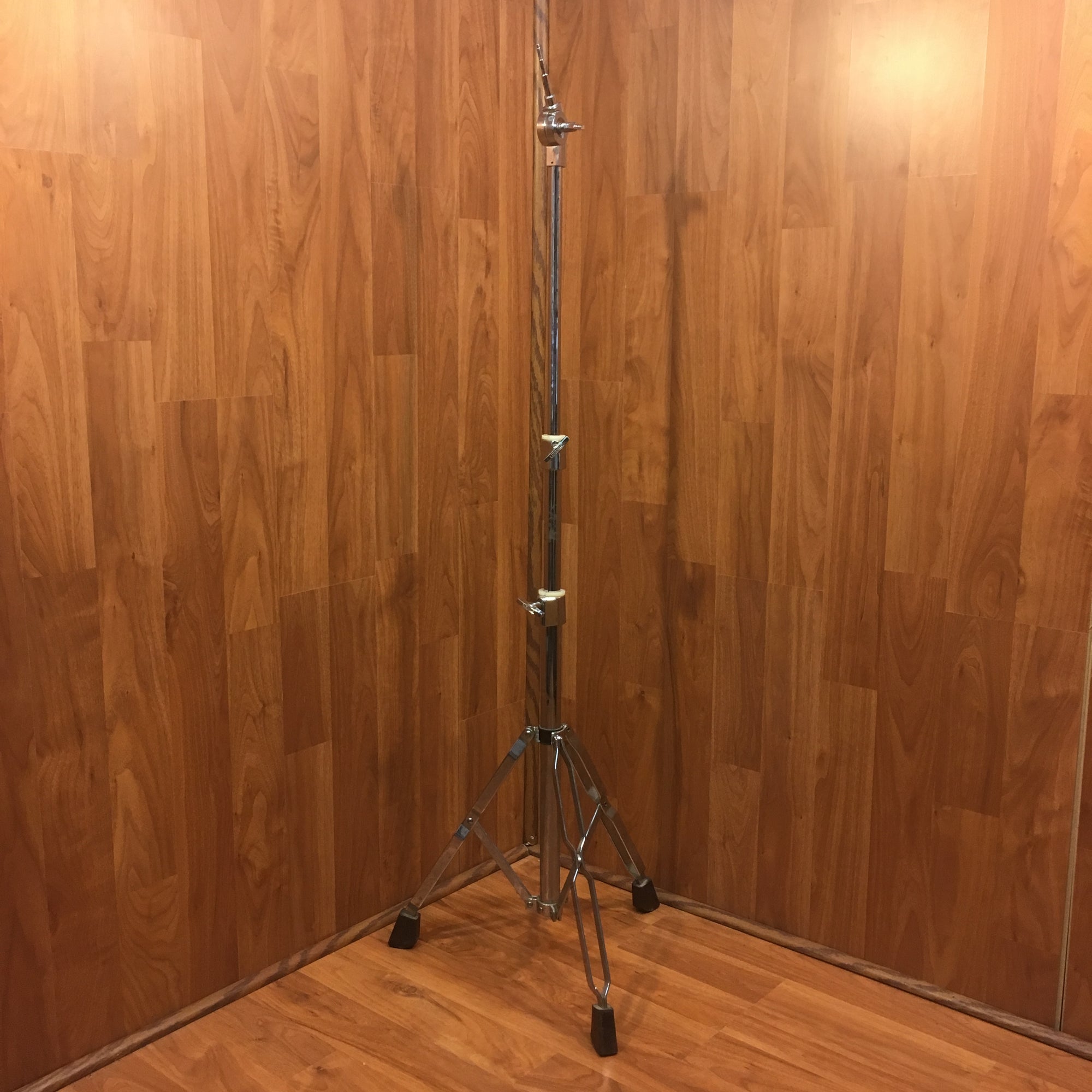 Ludwig Straight Cymbal Stand (missing leg nut)