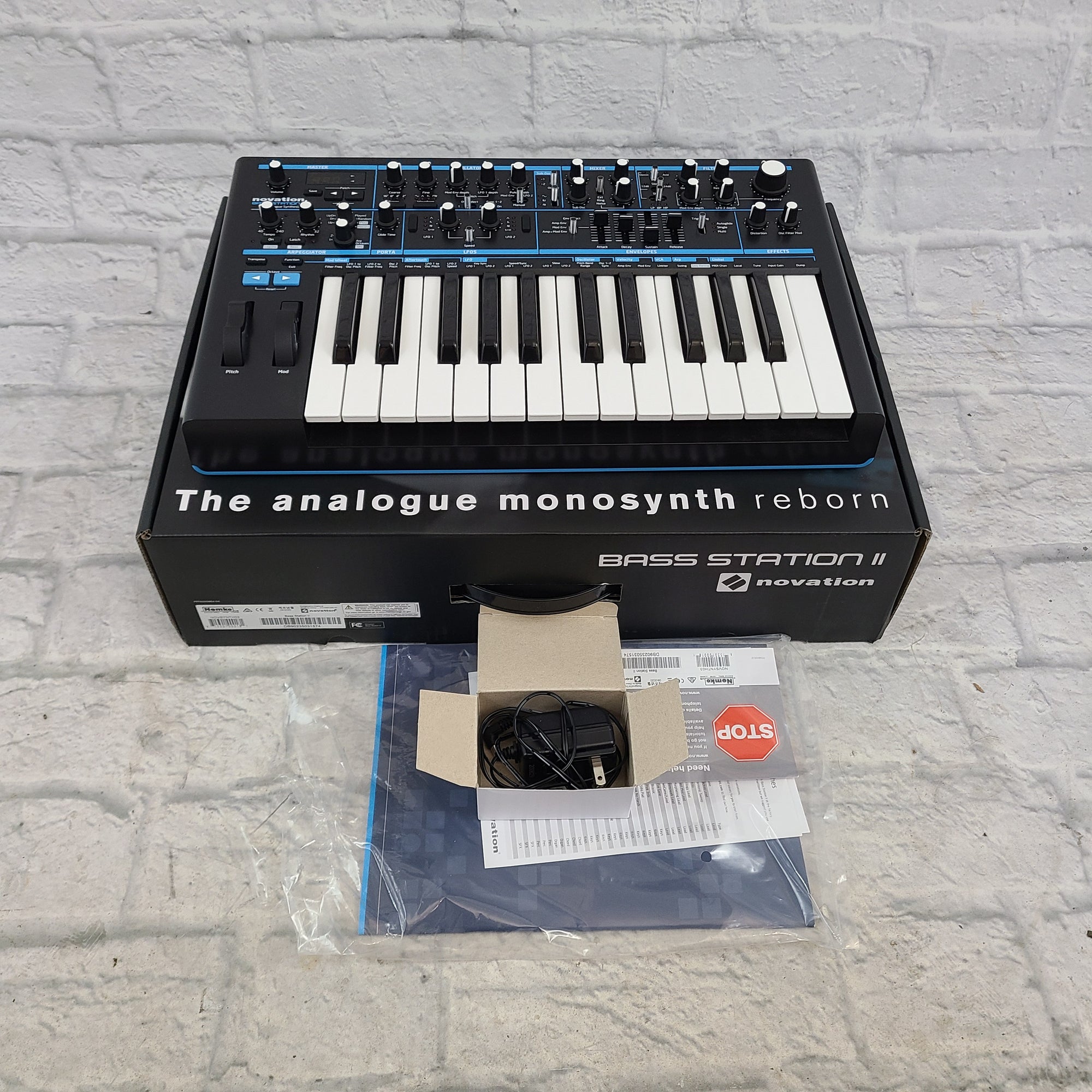 Novation Bass Staion II 25 Key Analogue Synth