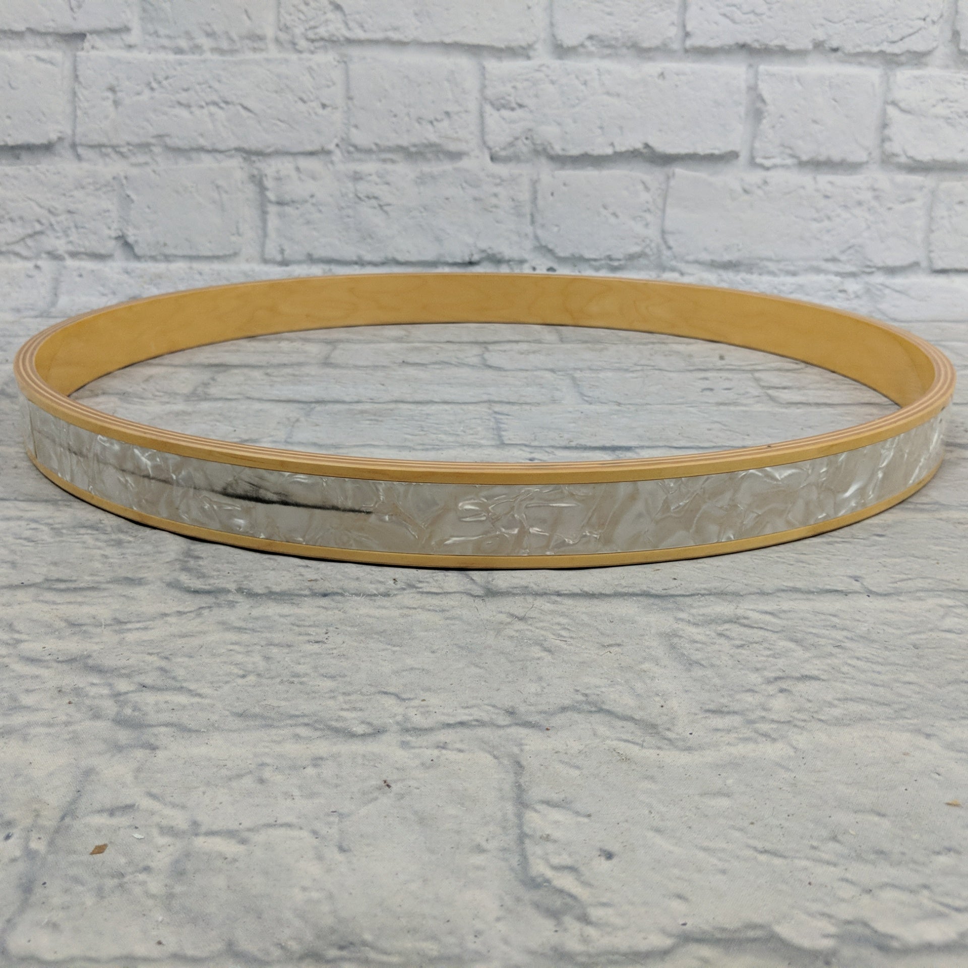 Yamaha 20” Maple Custom bass drum hoop in White Marine Pearl