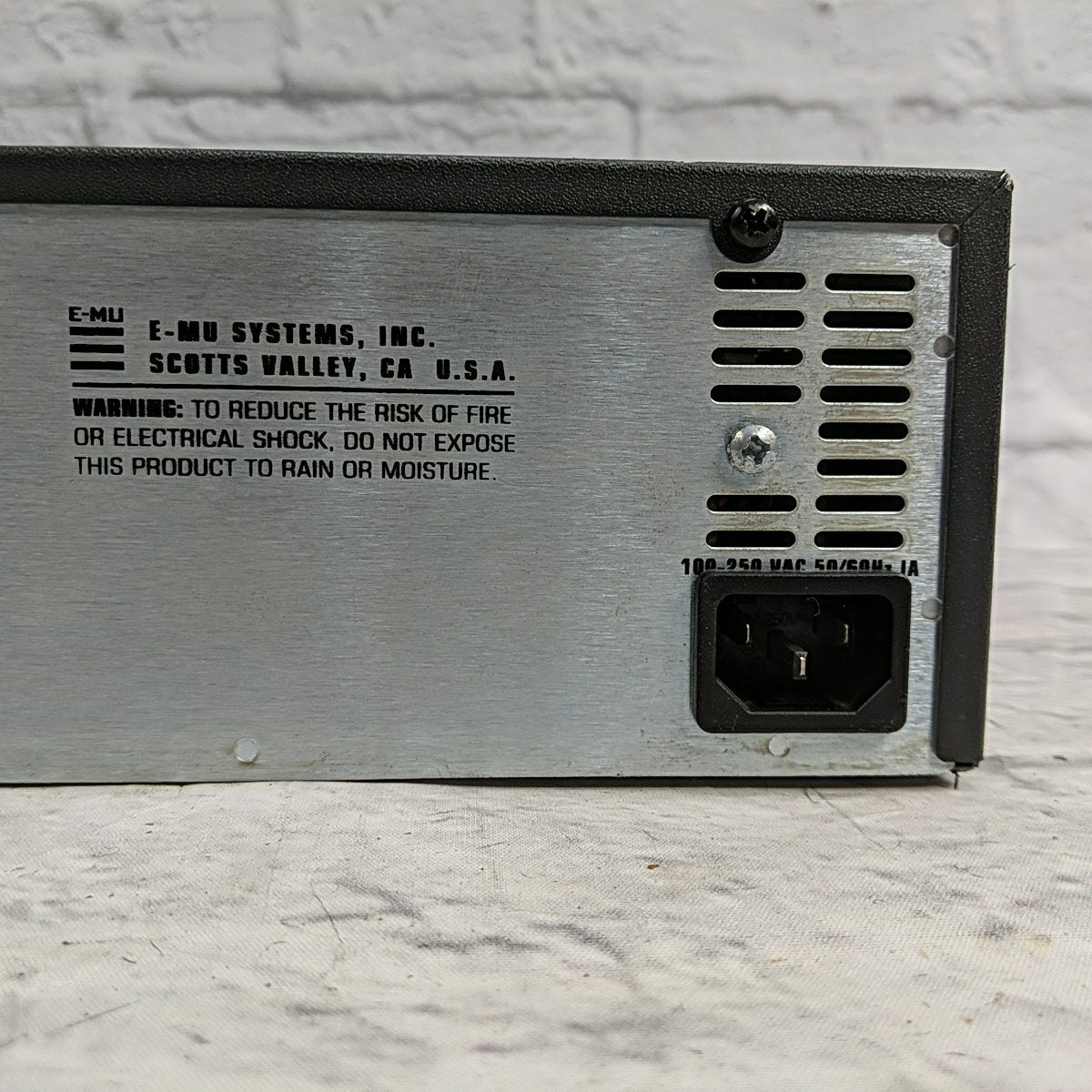 EMU ESI-32 Rackmount Synth