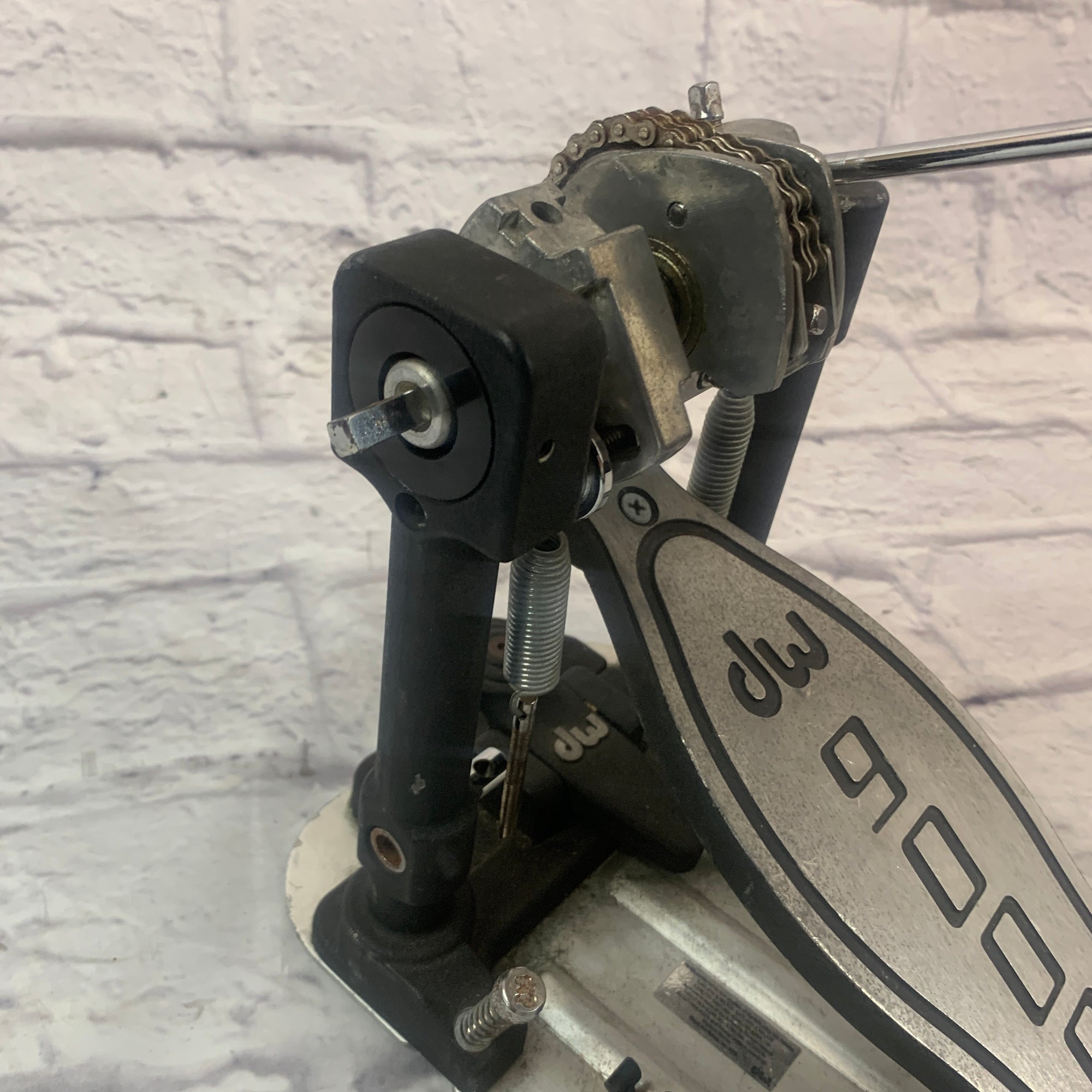 DW 9000 Single Kick Pedal