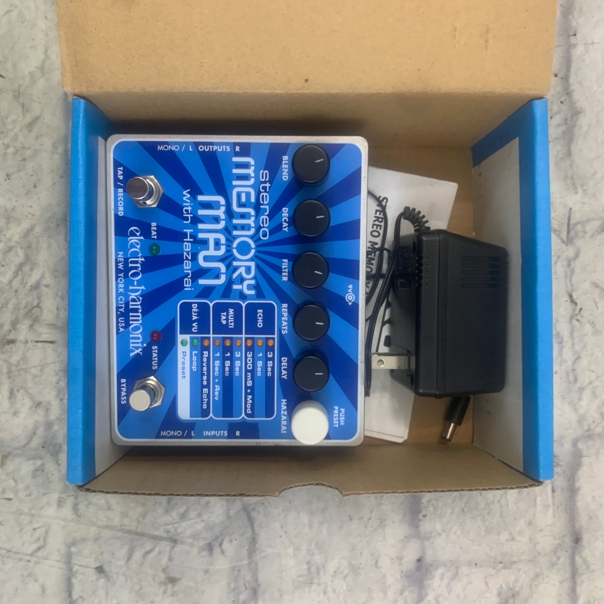 Electro-Harmonix Memory Man With Hazarai / Looper Delay Pedal