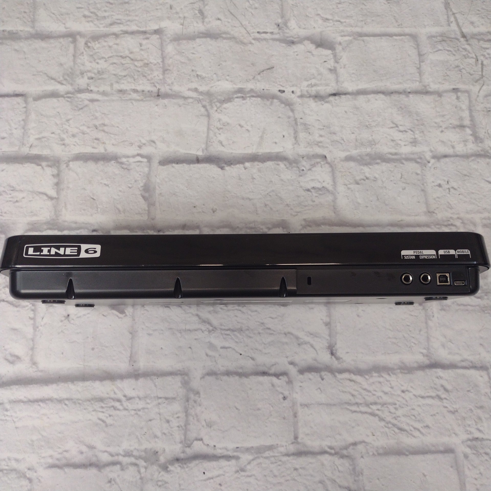 Line 6 Mobile Keys 25 USB Controller