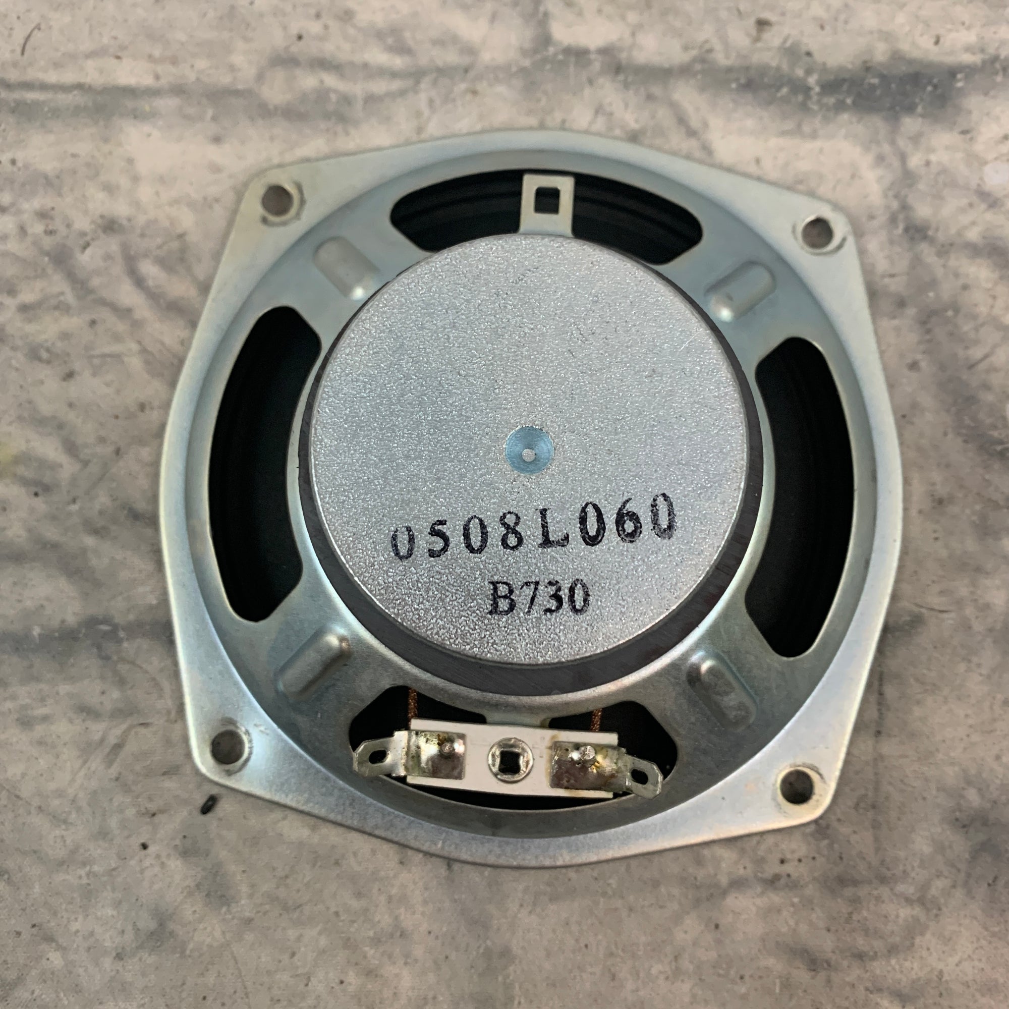 Unknown 4" Replacement Speaker