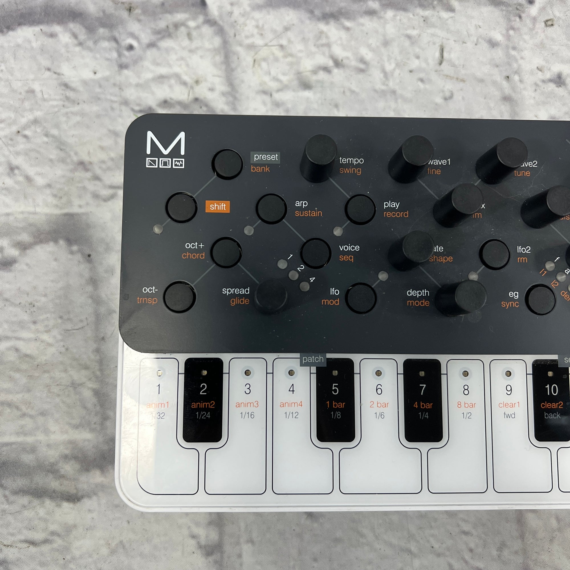 Modal Skulpt Synth SE Modular Synthesizer