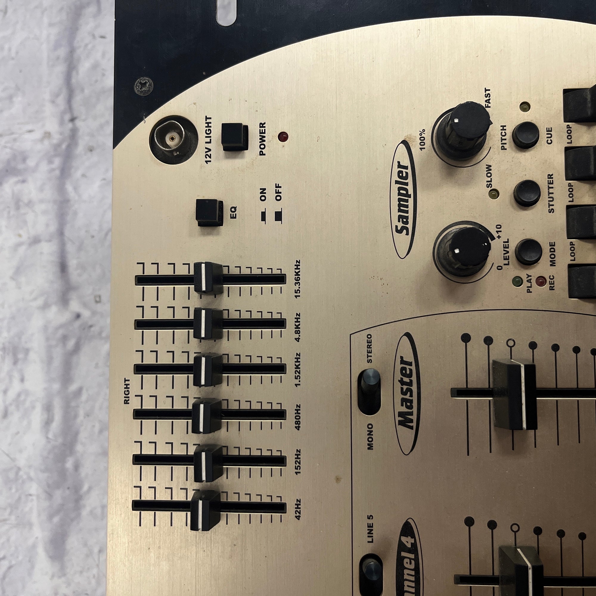 Numark DM 1295 Mixer