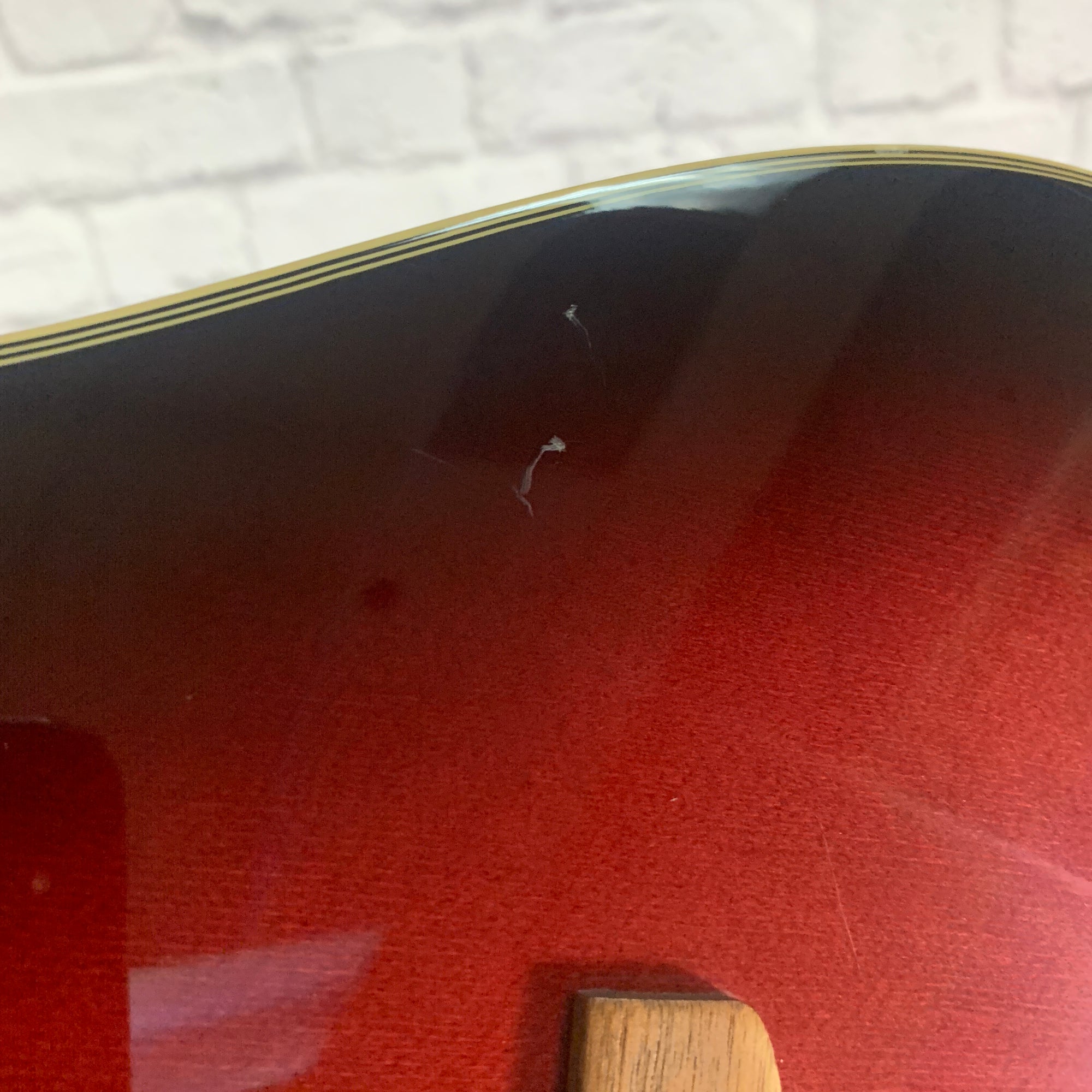 Ovation Celebrity CS257 Acoustic Guitar