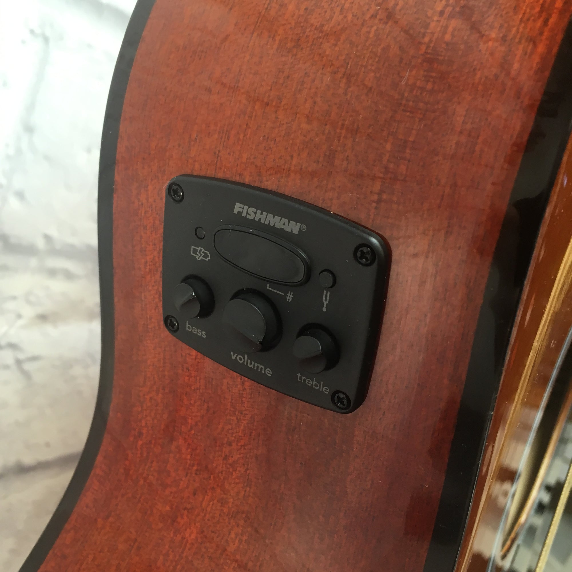 Fender FA-135CE Acoustic Guitar w Built In Pickup and Tuner