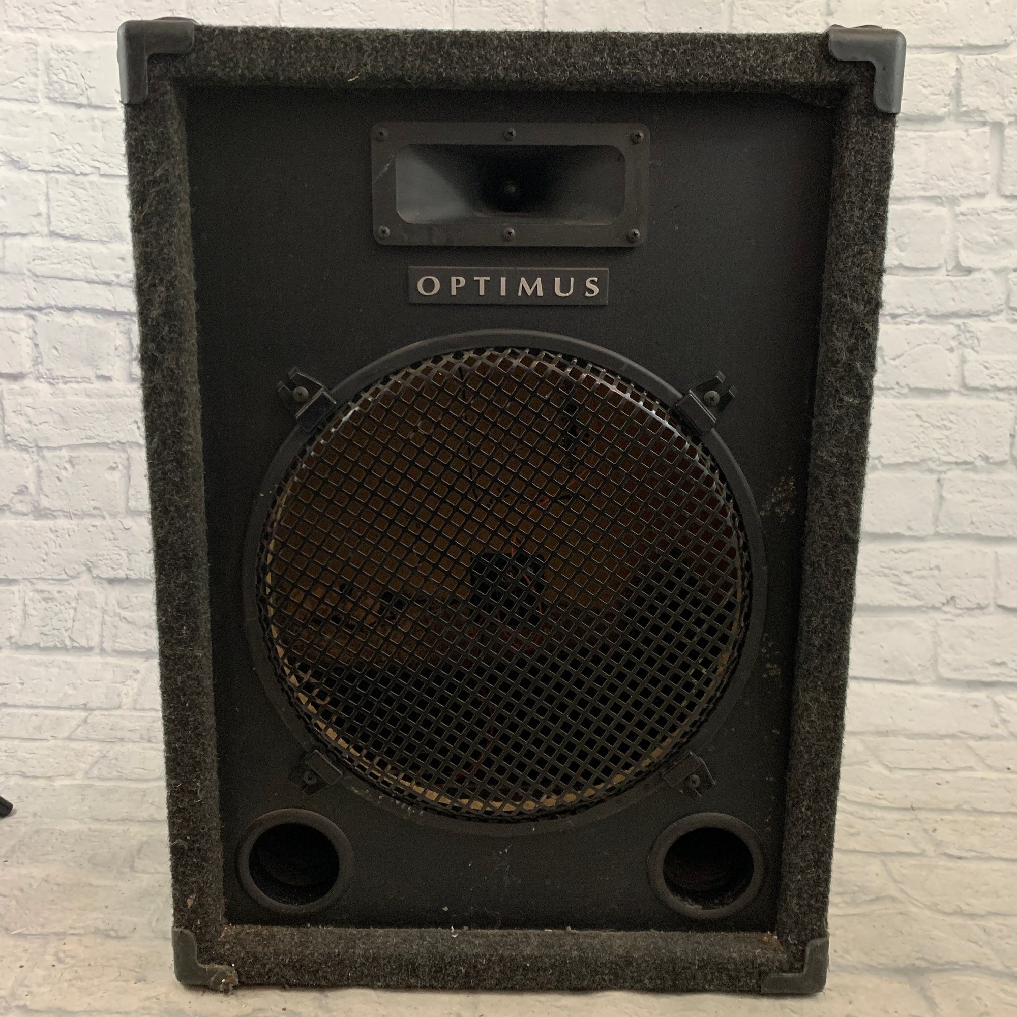 Optimus 15" Cabinet Unloaded