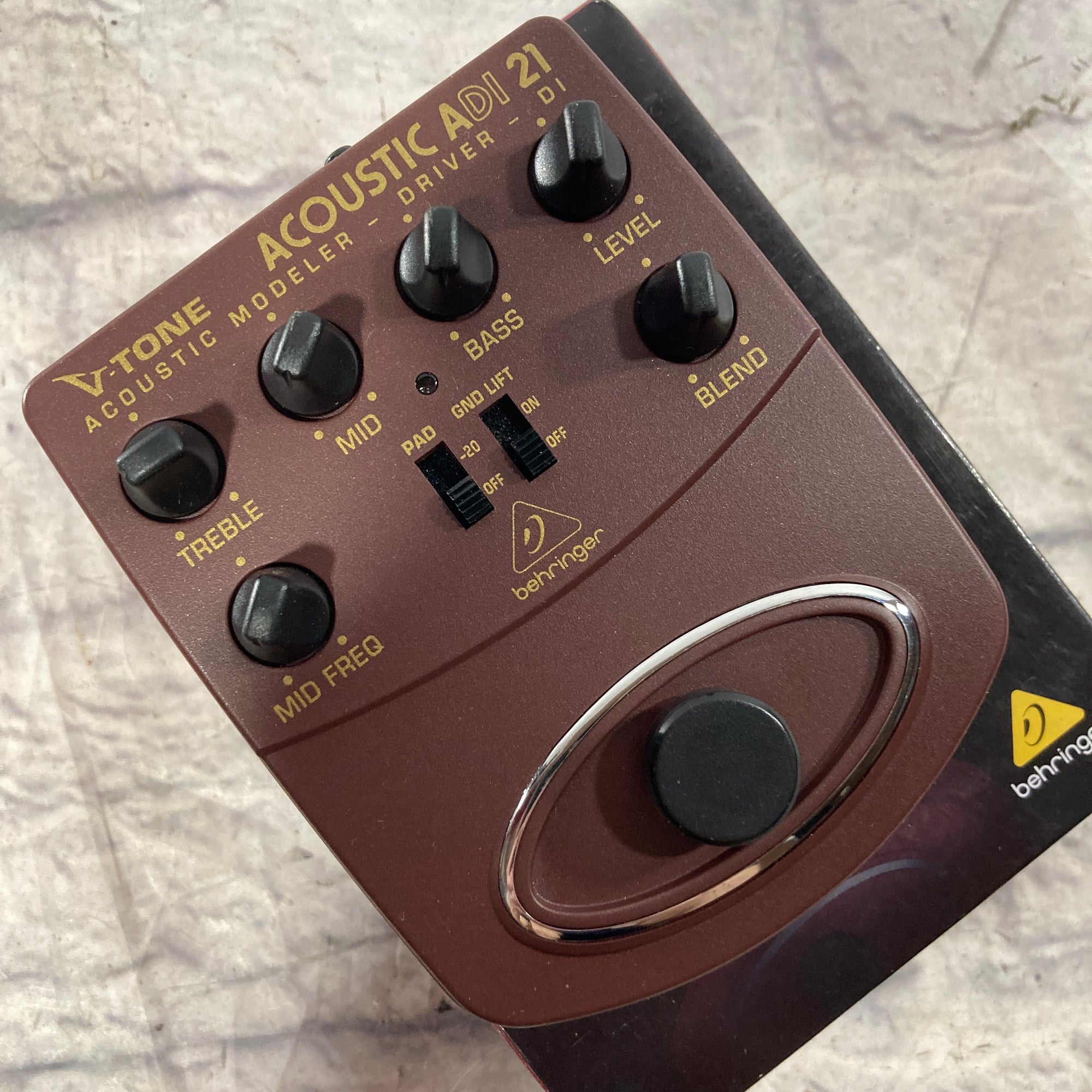 Behringer Acoustic ADI 21 Pedal