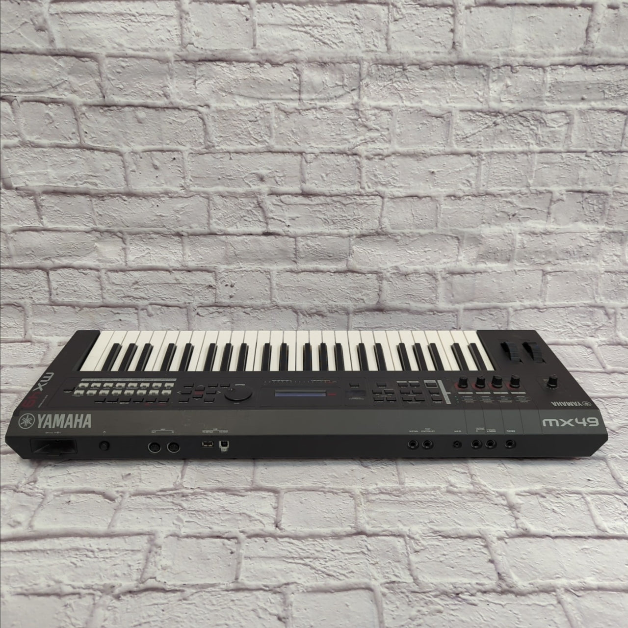 Yamaha MX49 49-Key Digital Synthesizer