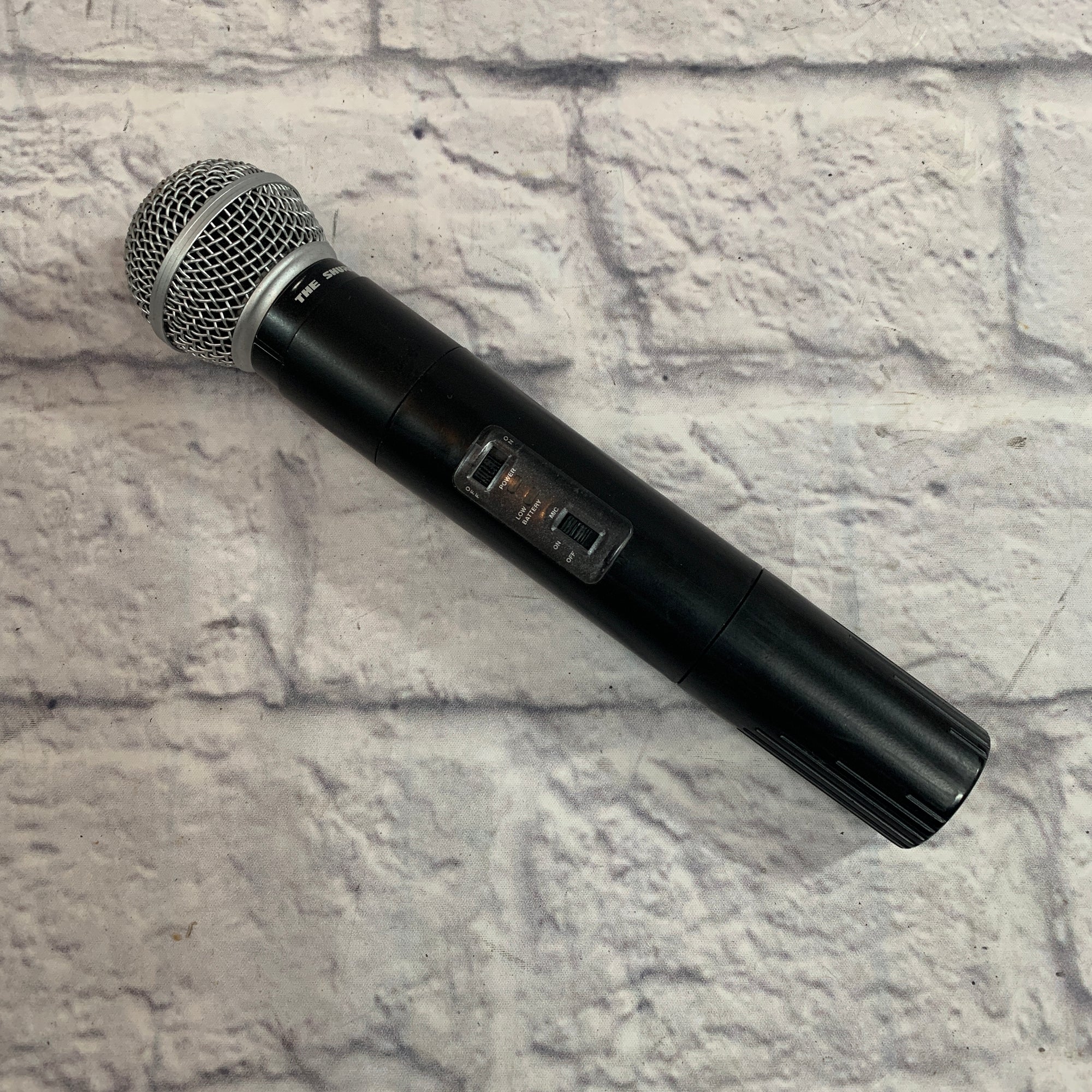 Shure Wireless SM58 w/ T4V Diversity Receiver