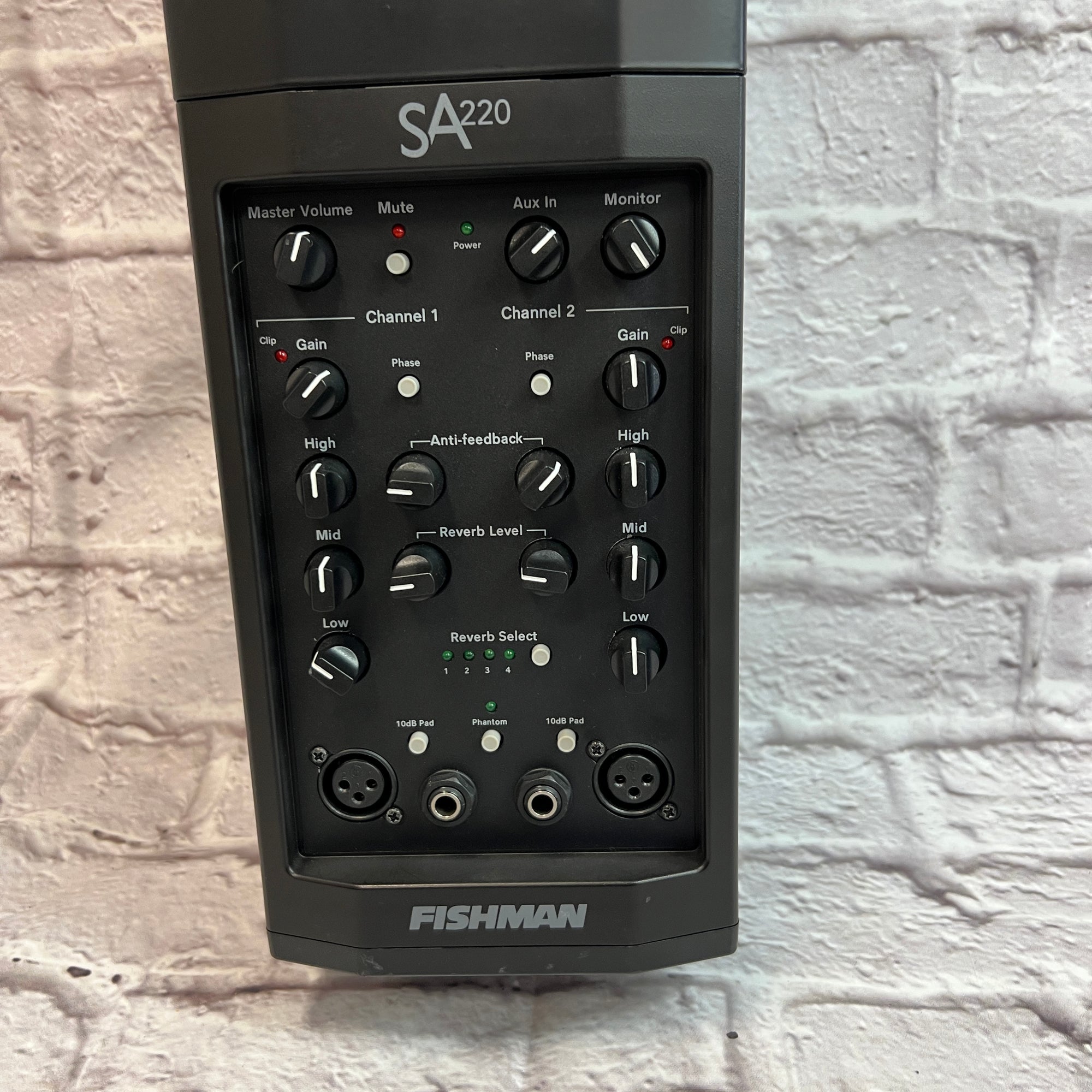 Fishman PRO-AMP-SL1 SA220 Acoustic Guitar PA Amplifier for parts or repair