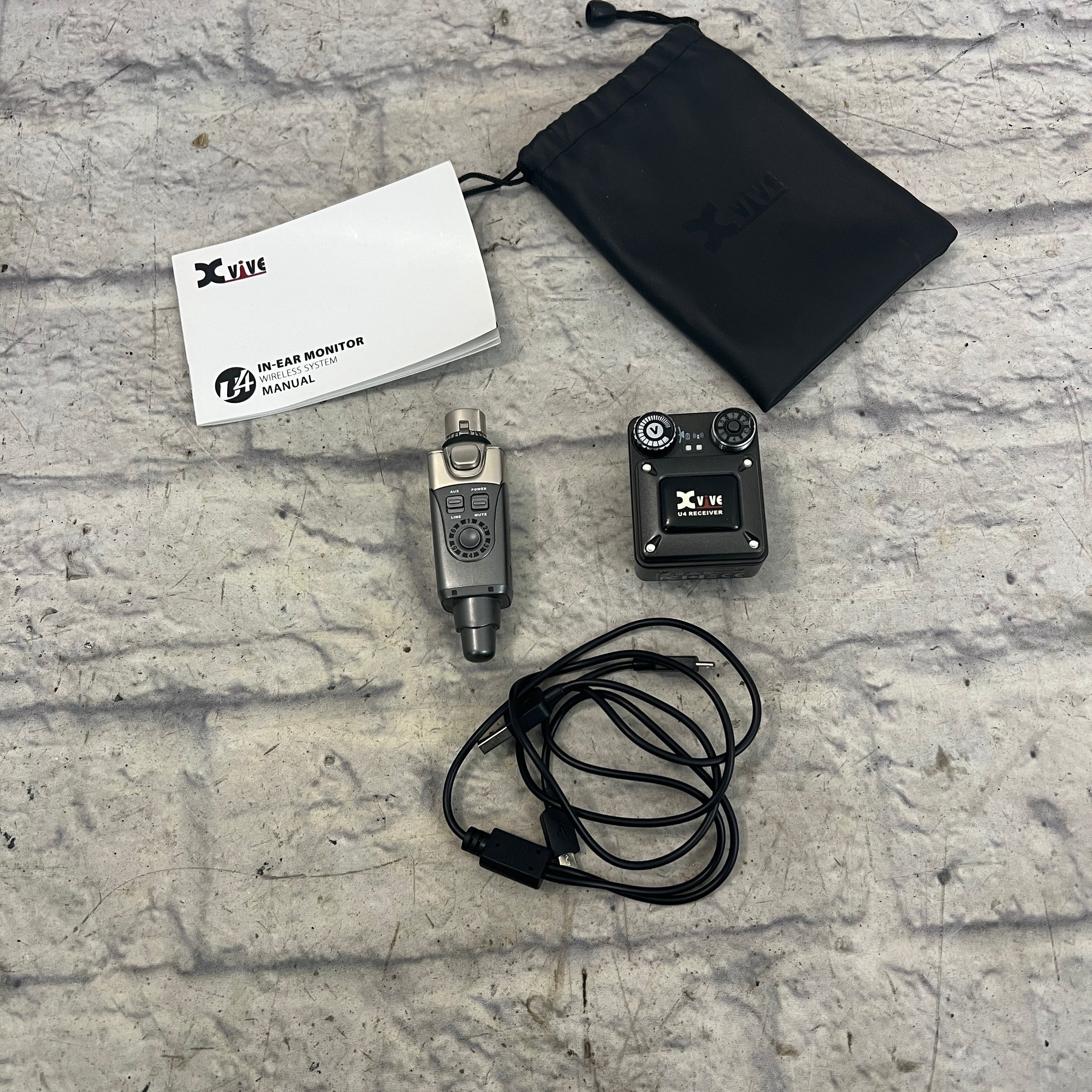 Xvive U4 Wireless In-Ear Transmitter Receiver Set