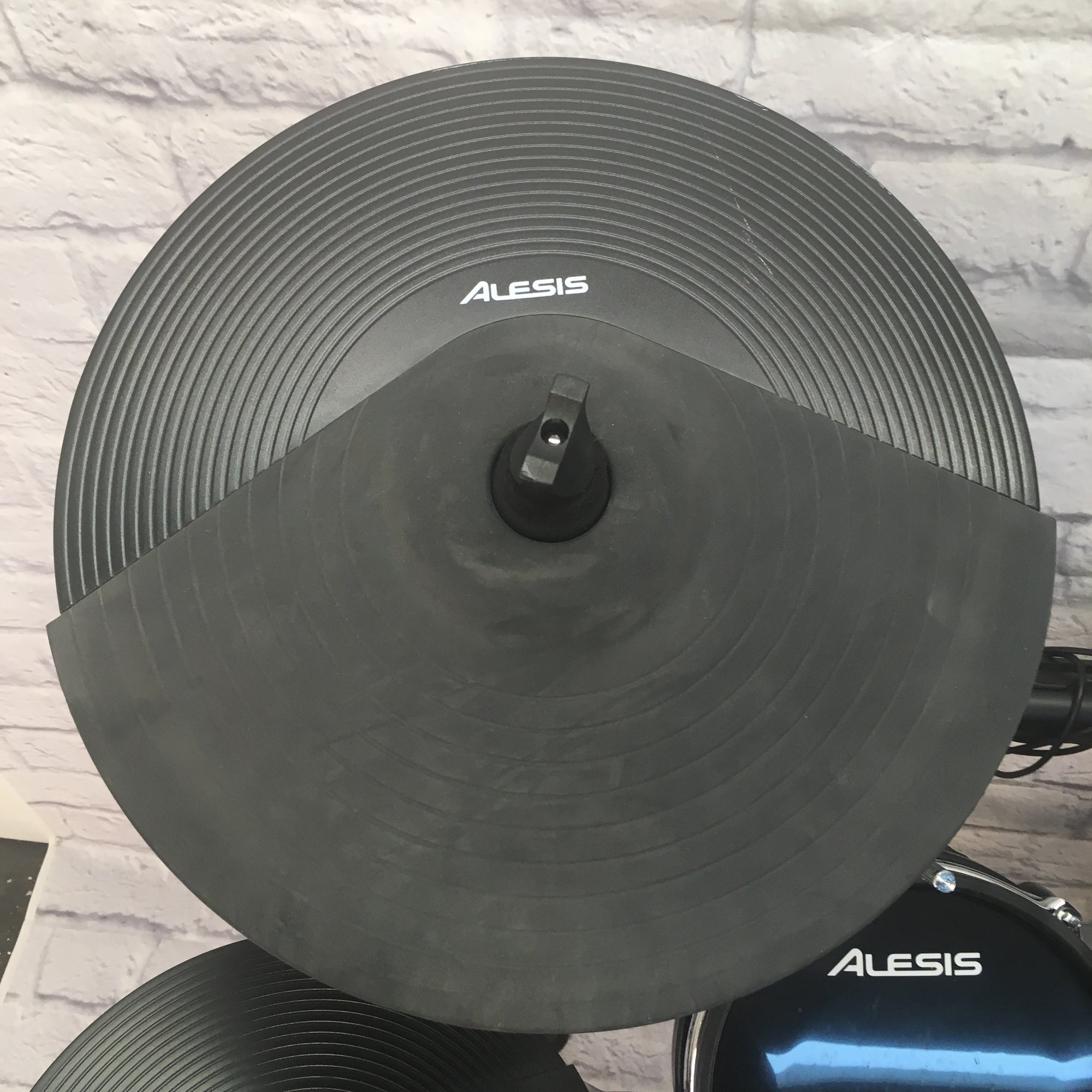 Alesis DM-8 Full Electric Kit 7pc w Module Excellent