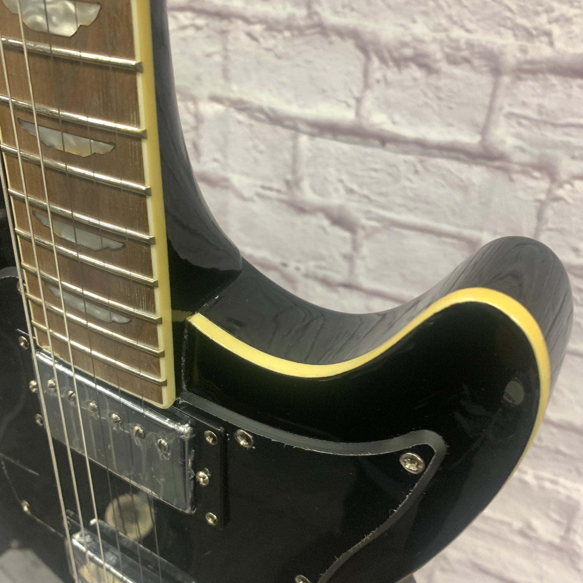 Keith Urban Graffiti U 2019 Electric Guitar Signed