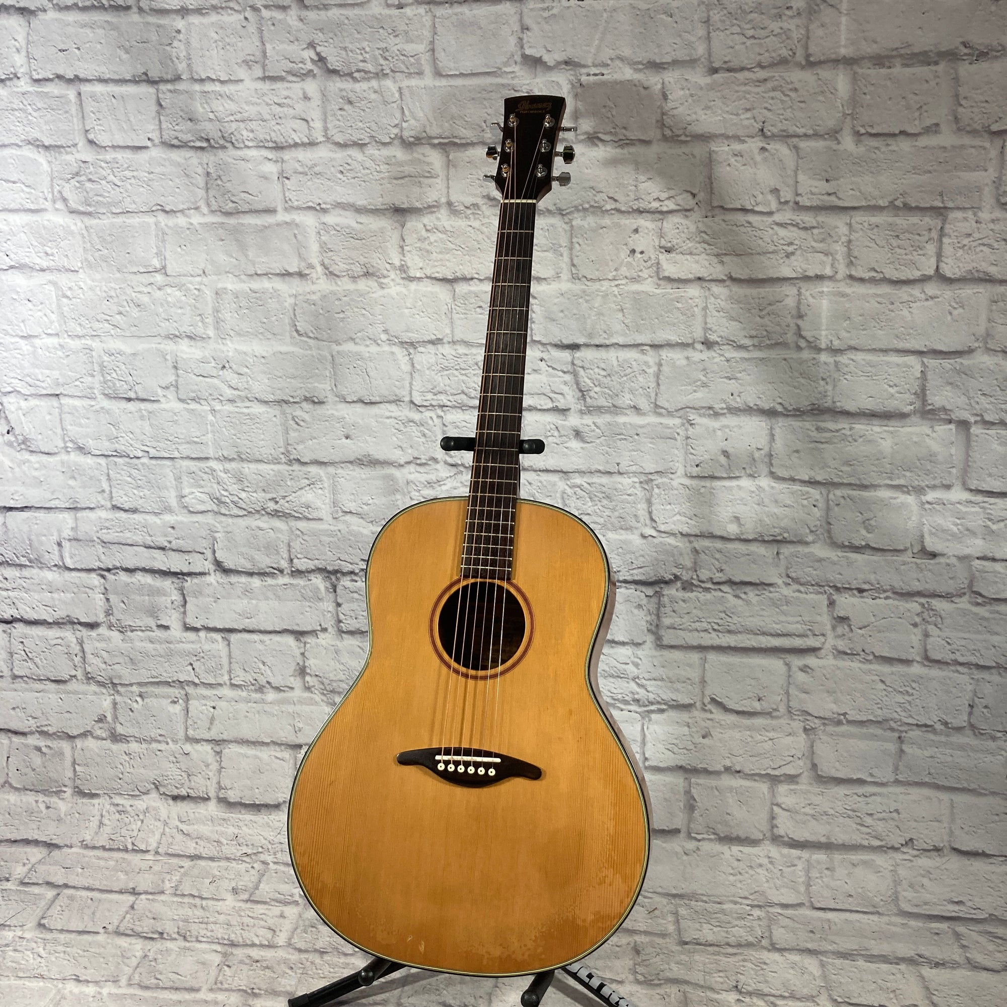 Ibanez R300 Acoustic Guitar