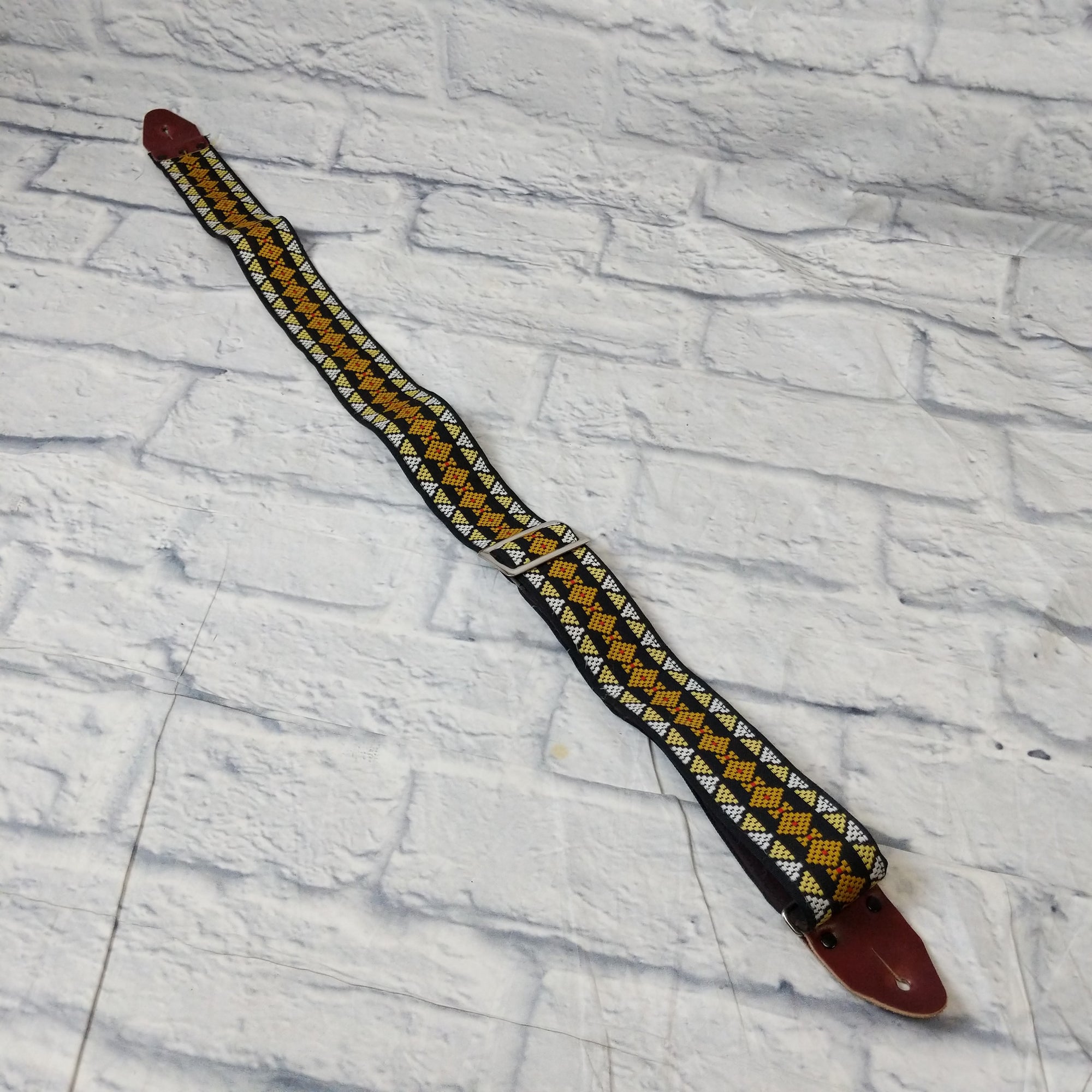 No Name guitar strap