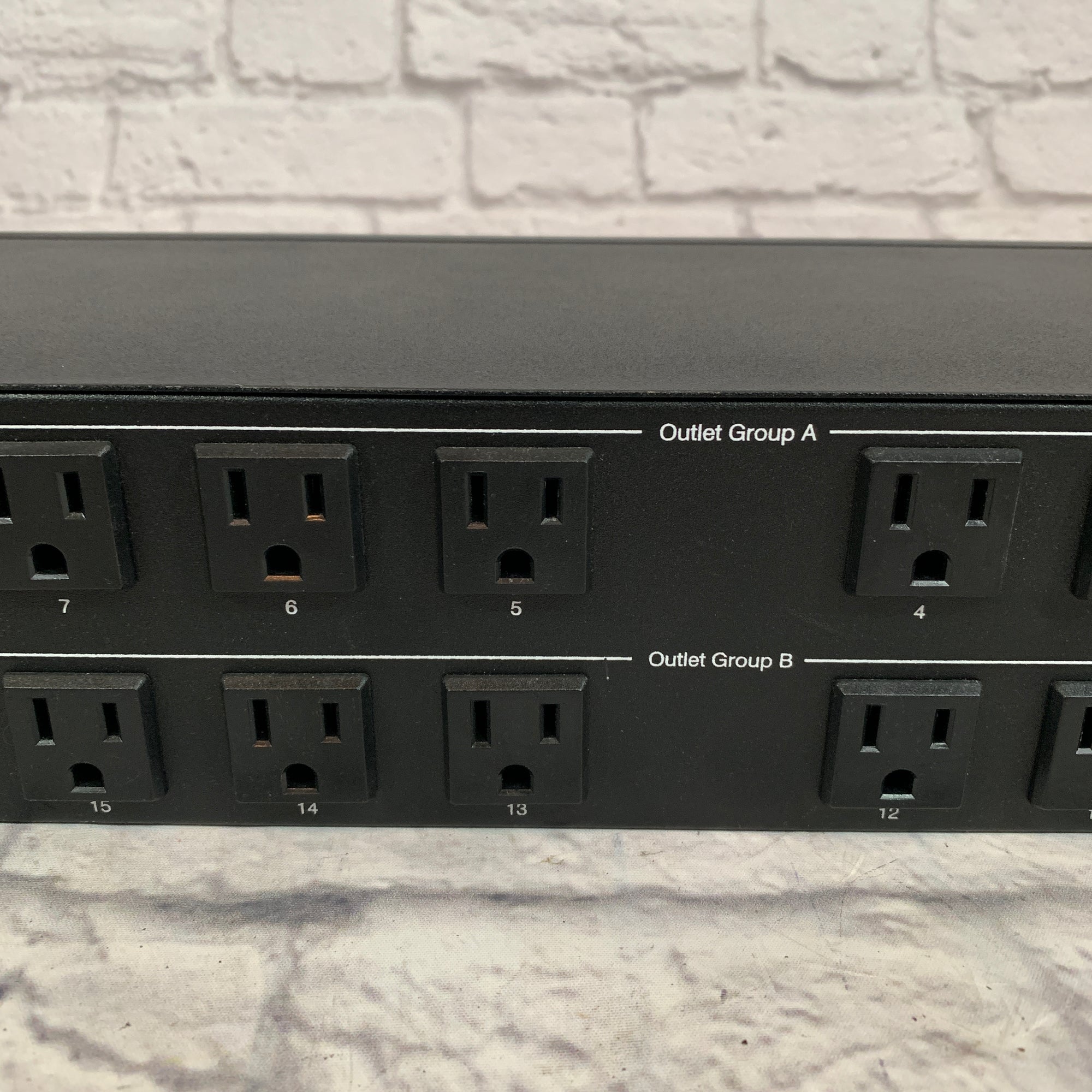Synacess NP-16 Power System