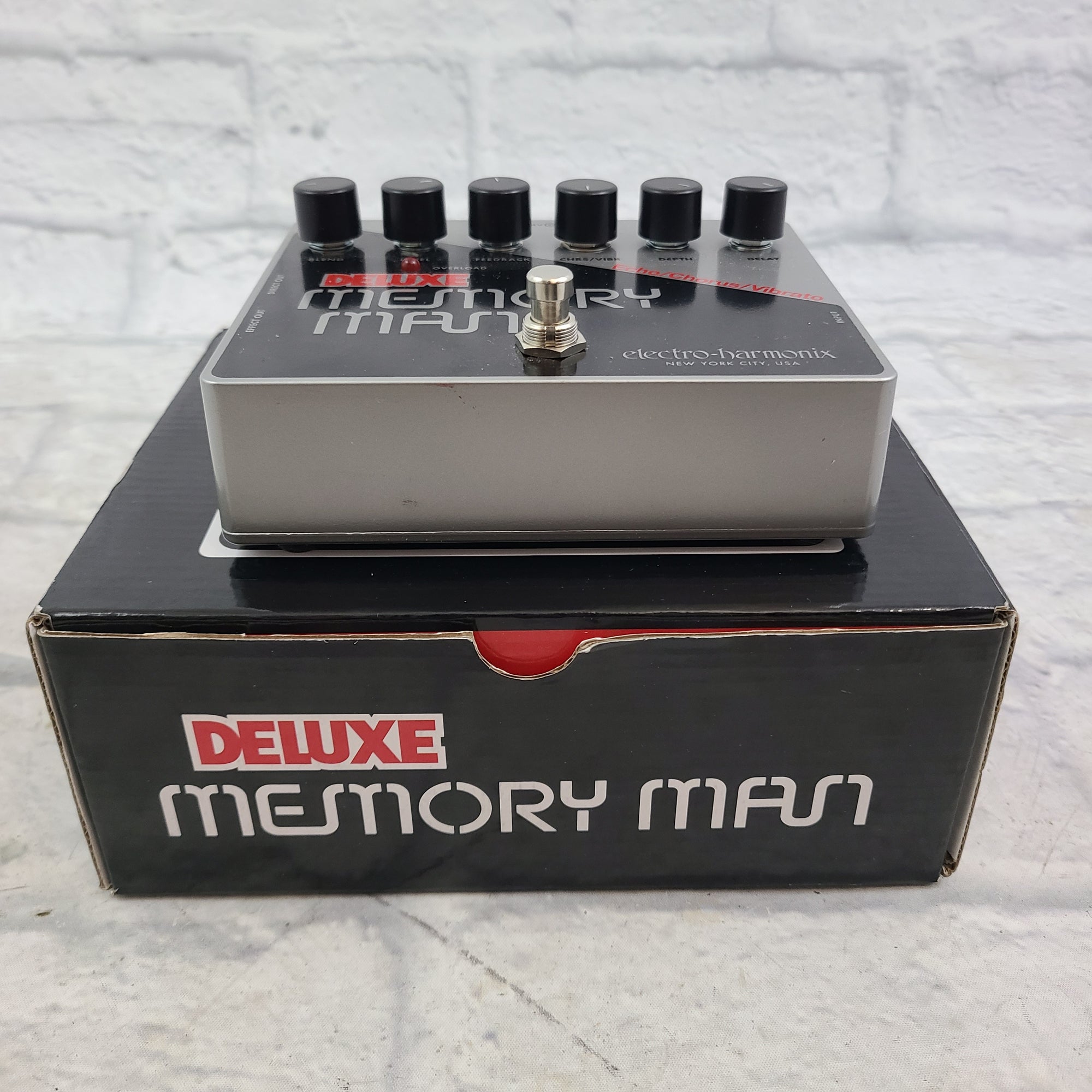 Electro-Harmonix Memory Man Deluxe w/ Box and Power Supply