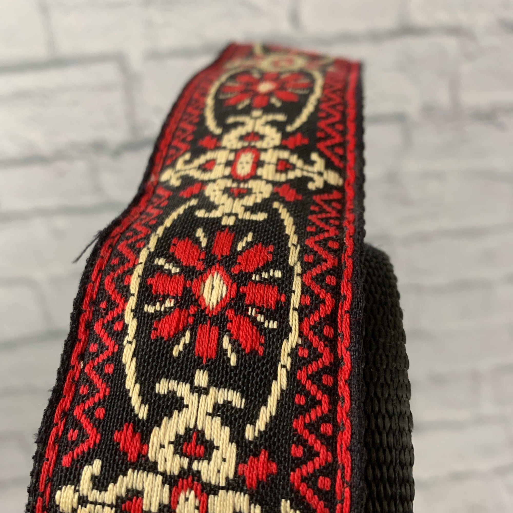 Red-and-White Woven Guitar Strap