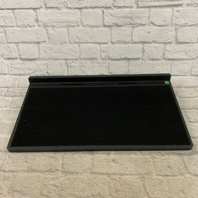 Gator Pro Size Pedalboard - 30"x16" Wood Pedalboard w/ Bag