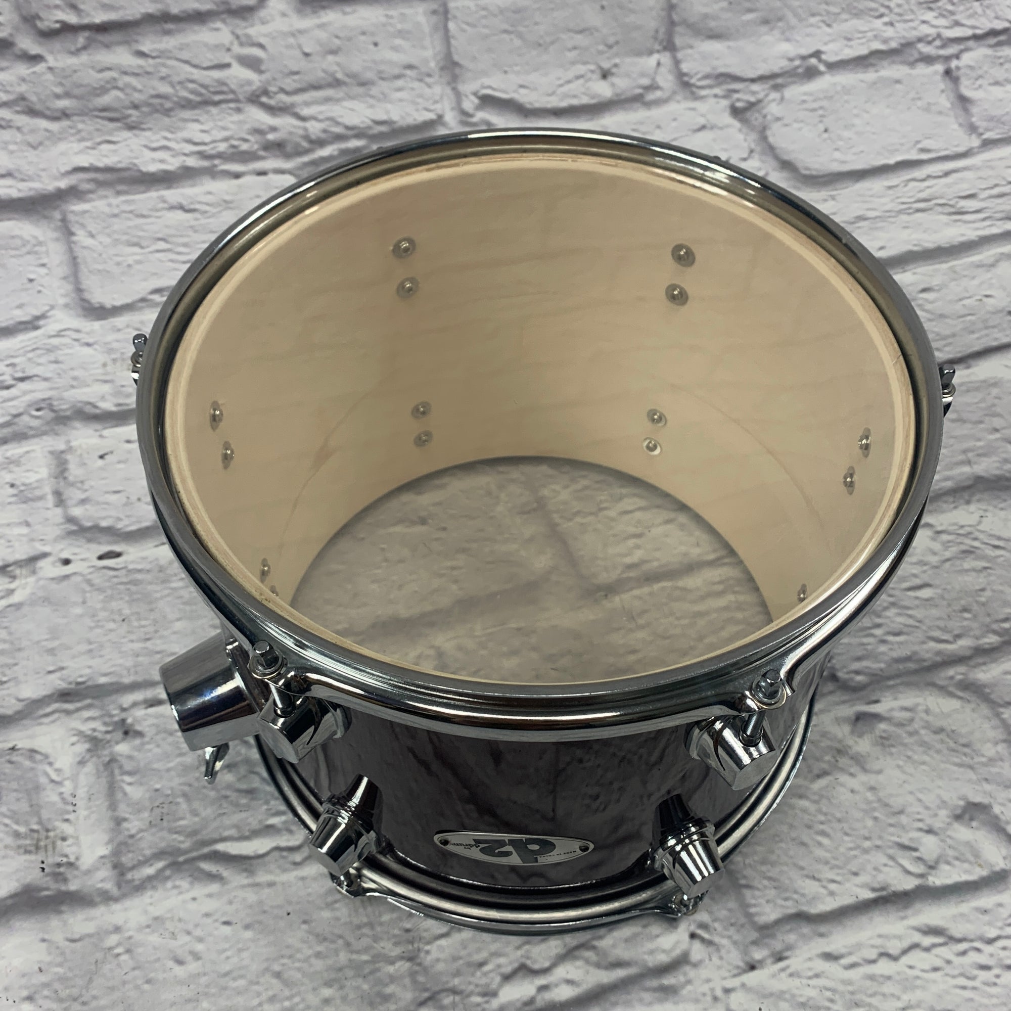 Ударная установка DDrum D2, 5 шт., винно-краснаяУдарная установка DDrum D2, 5 шт., винно-красная  