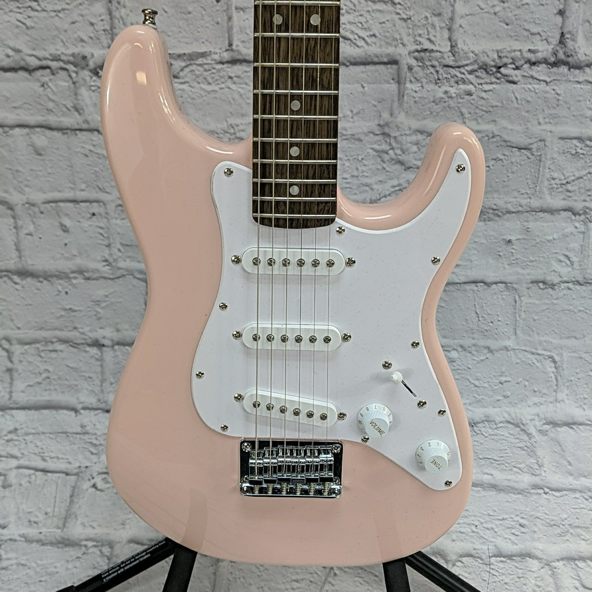 Squier Mini Stratocaster Shell Pink Short Scale Electric Guitar