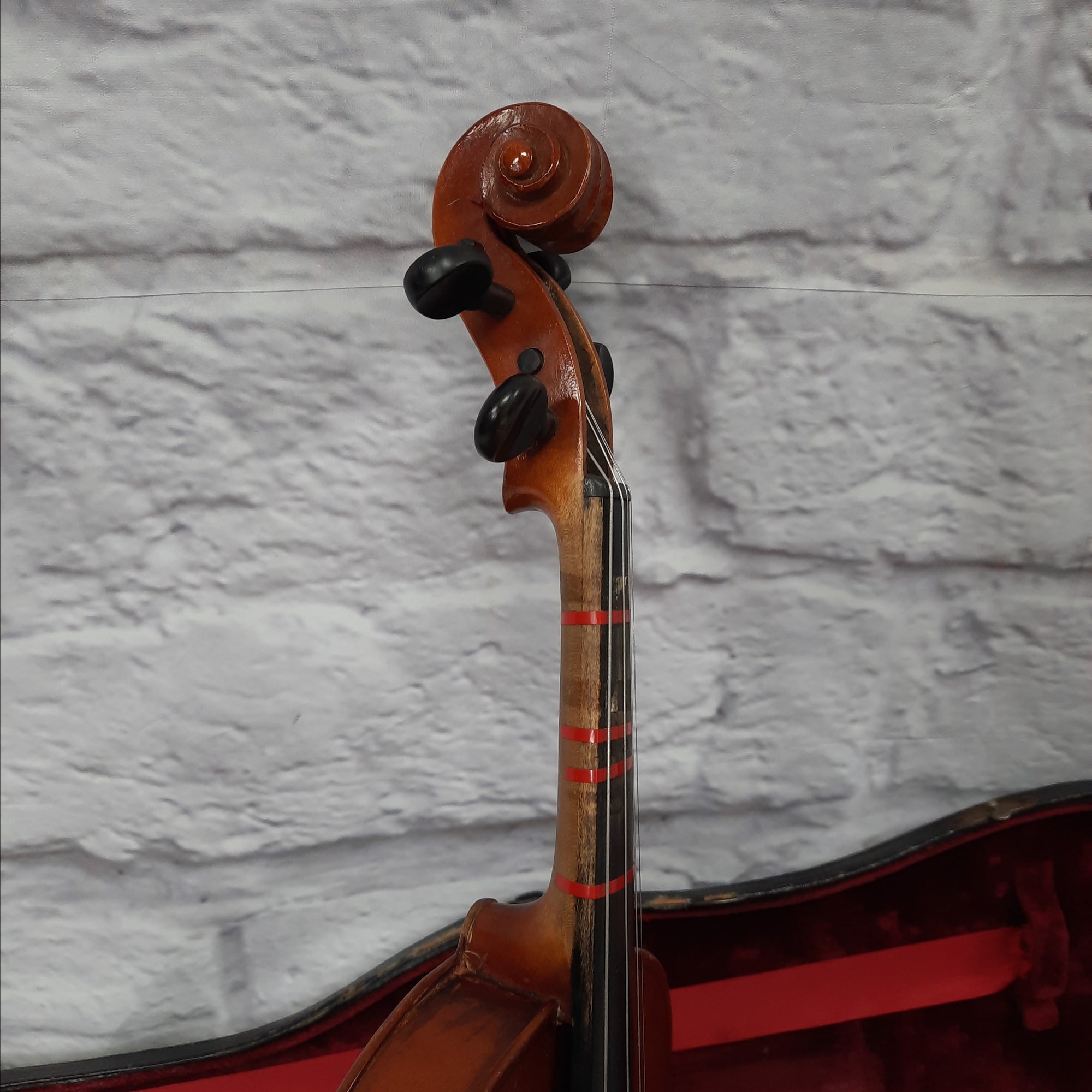 Suzuki Nippon Trade Mark 3/4 Violin w/Case