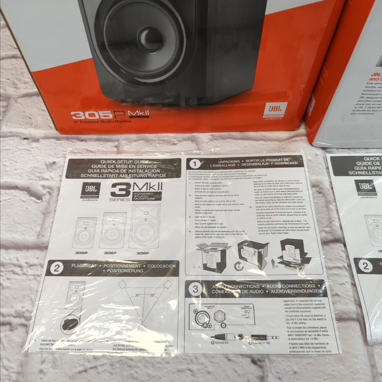 JBL 305P mkII Active Studio Monitor Pair