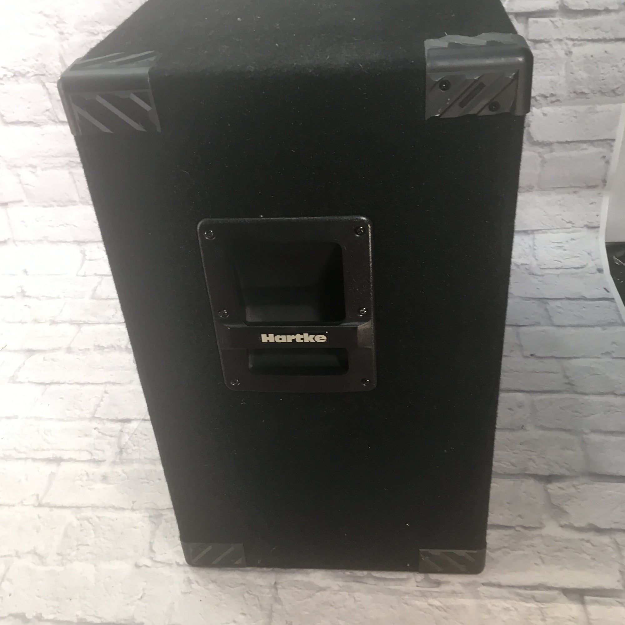 Hartke VX410 300w 4x10 w Tweeter Bass Cab - Evolution Music