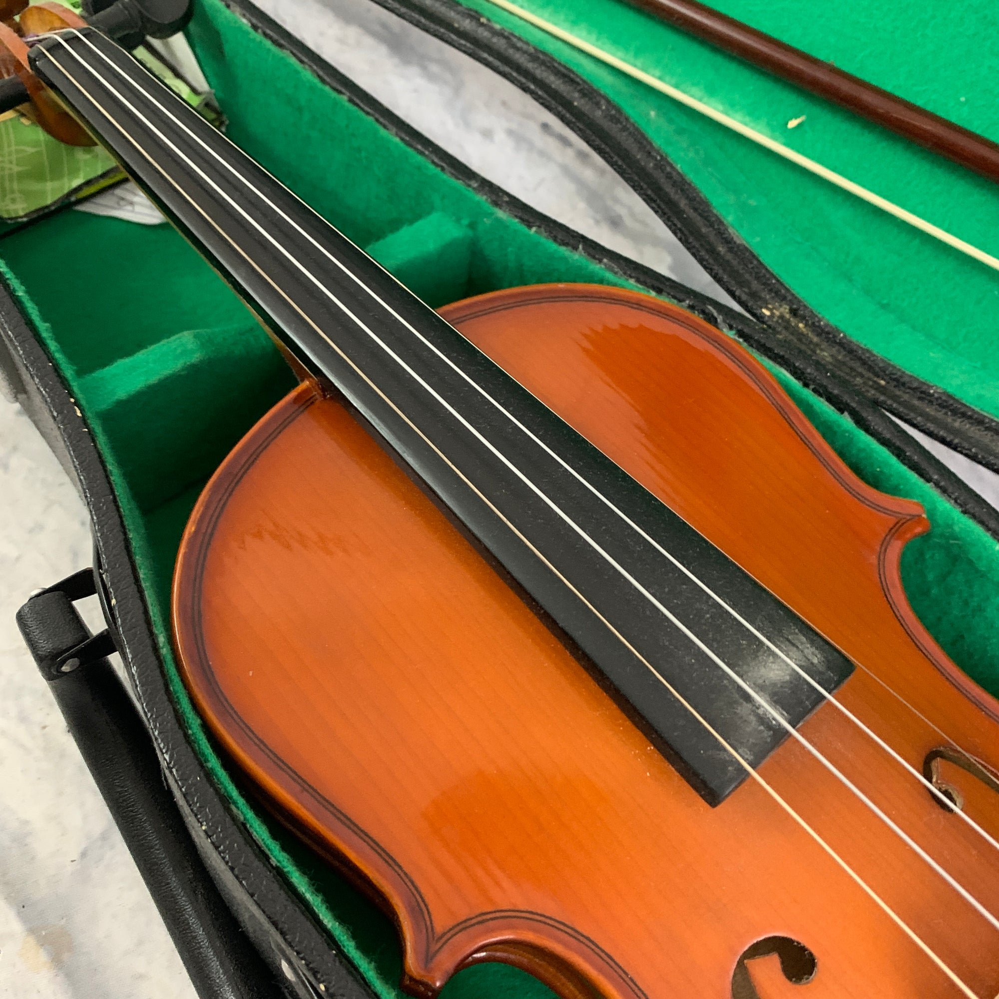 Unknown 4/4 Violin w/Hard Case