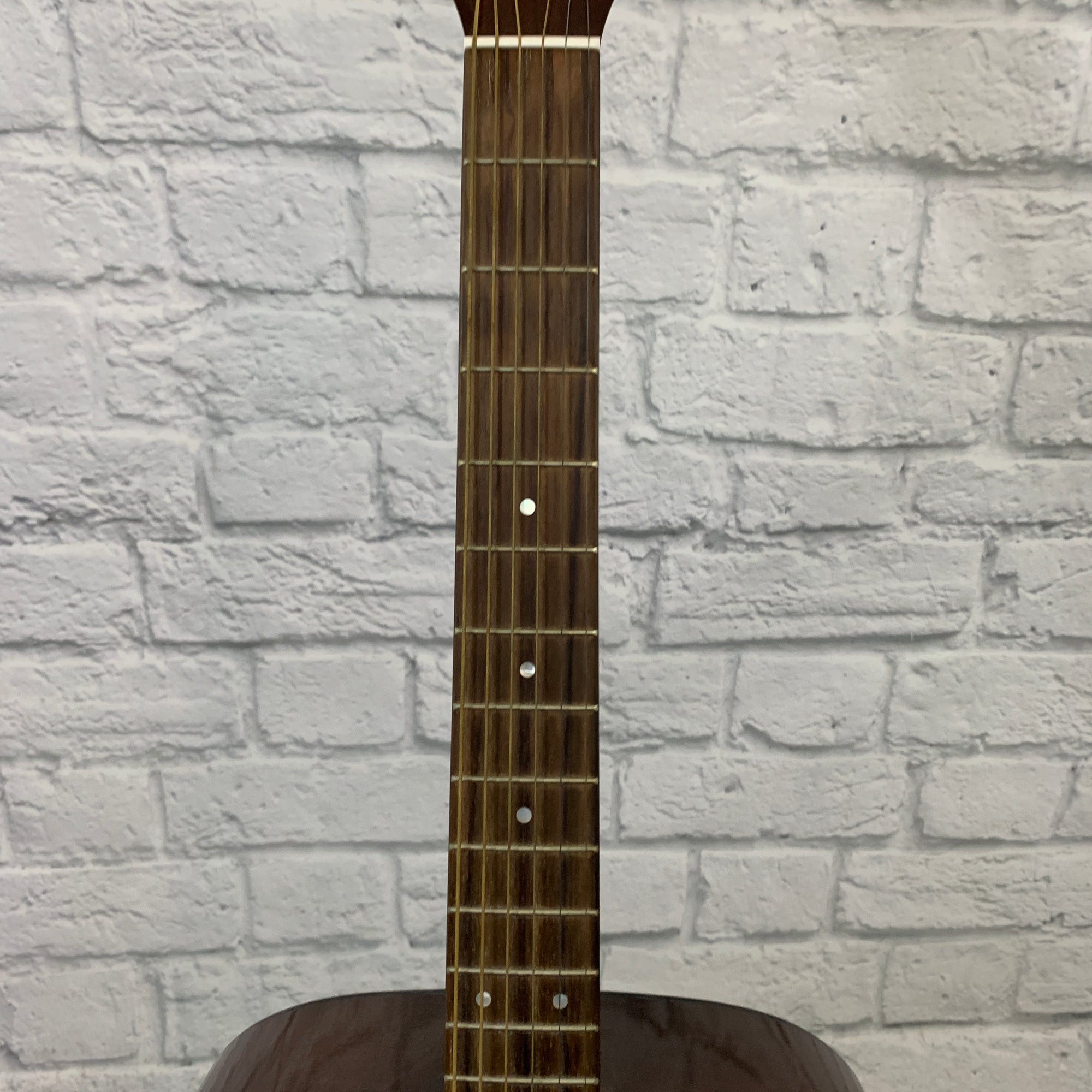 Yamaha F335 Dreadnought Acoustic Guitar