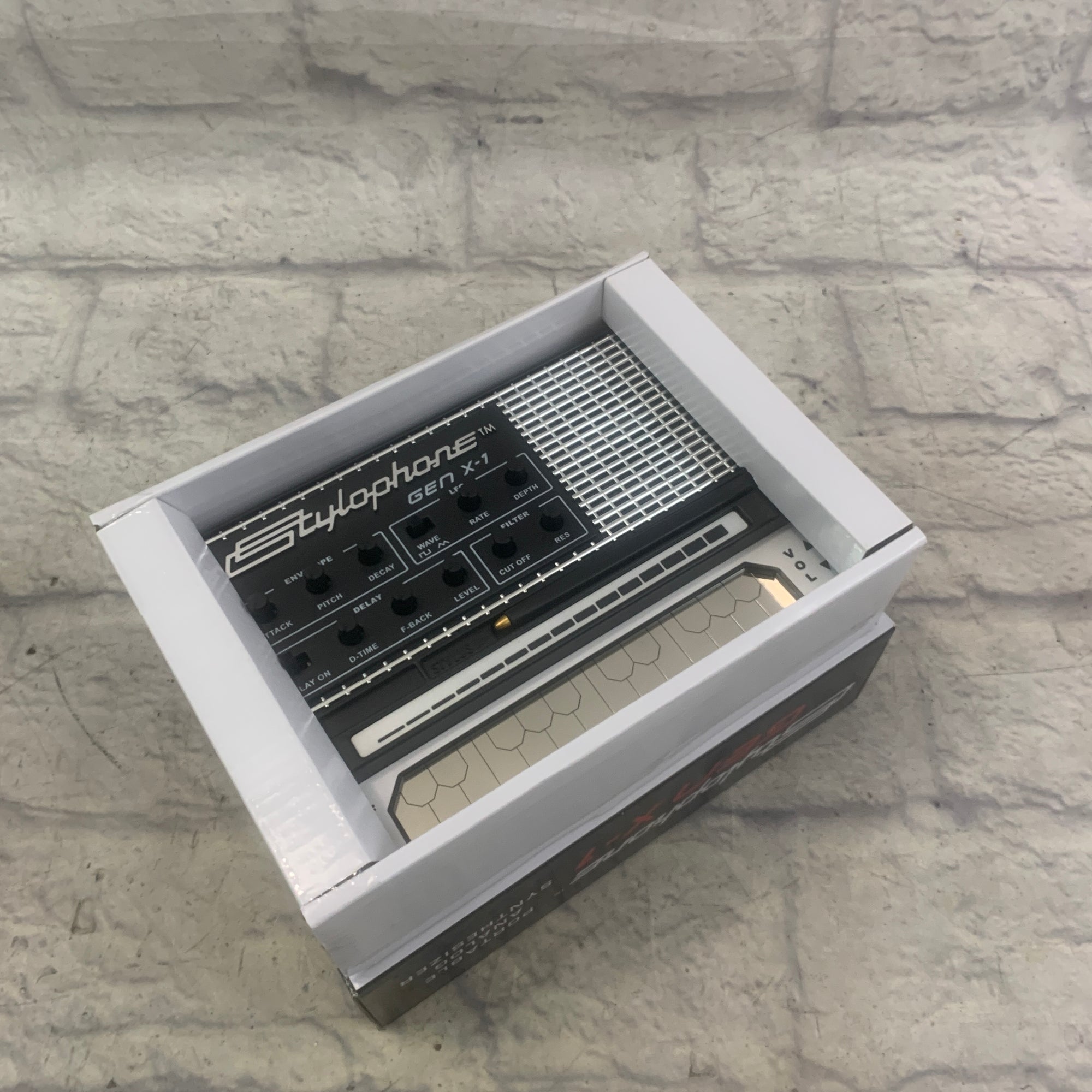 Dubreq Stylophone Gen x-1 Portable Analog Synth