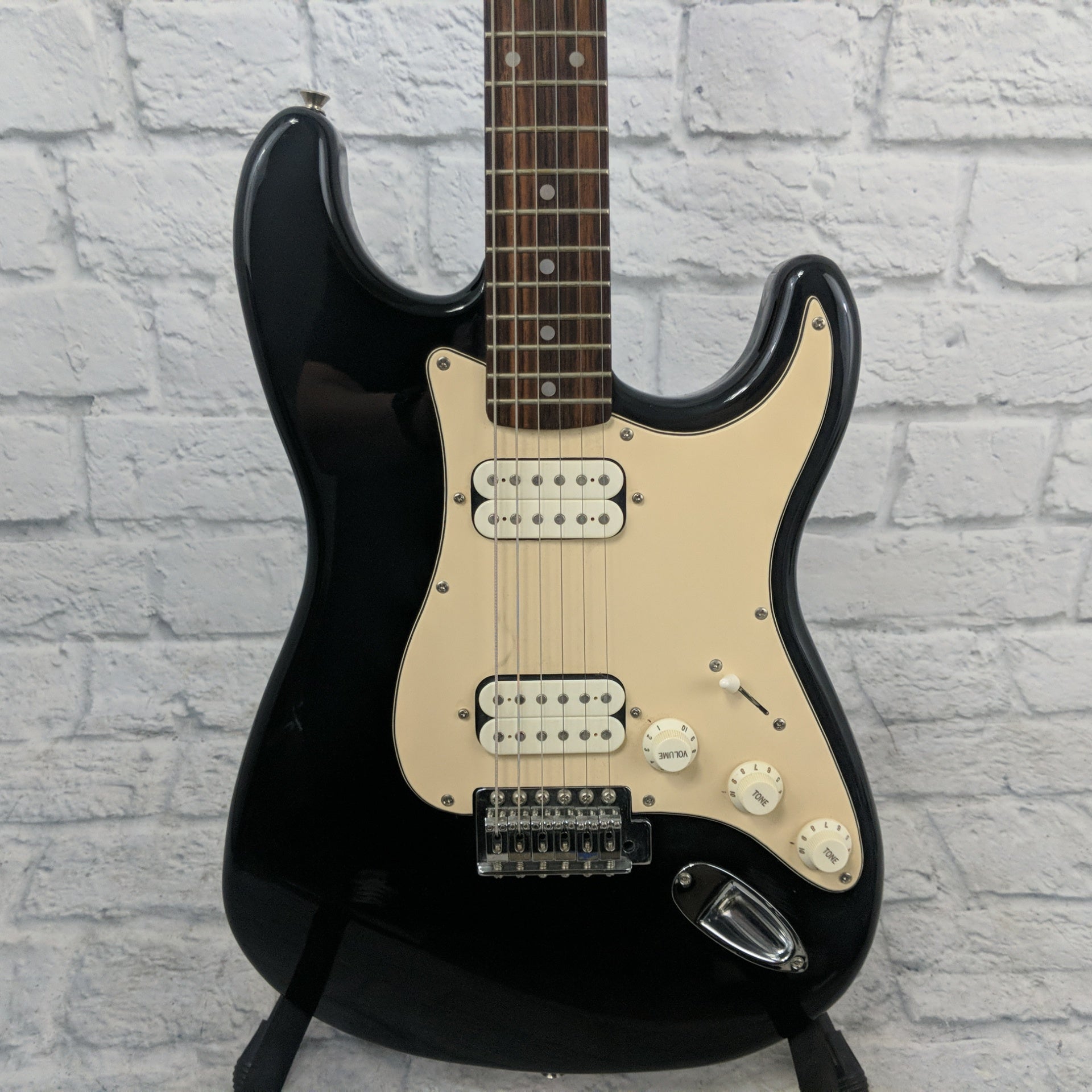 Squier Stratocaster Standard Series