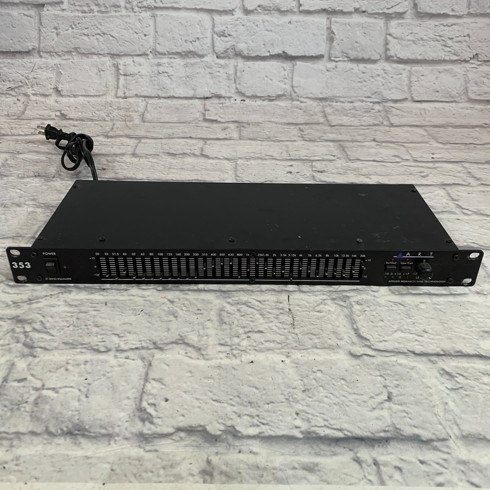Art 353 Graphic Equalizer