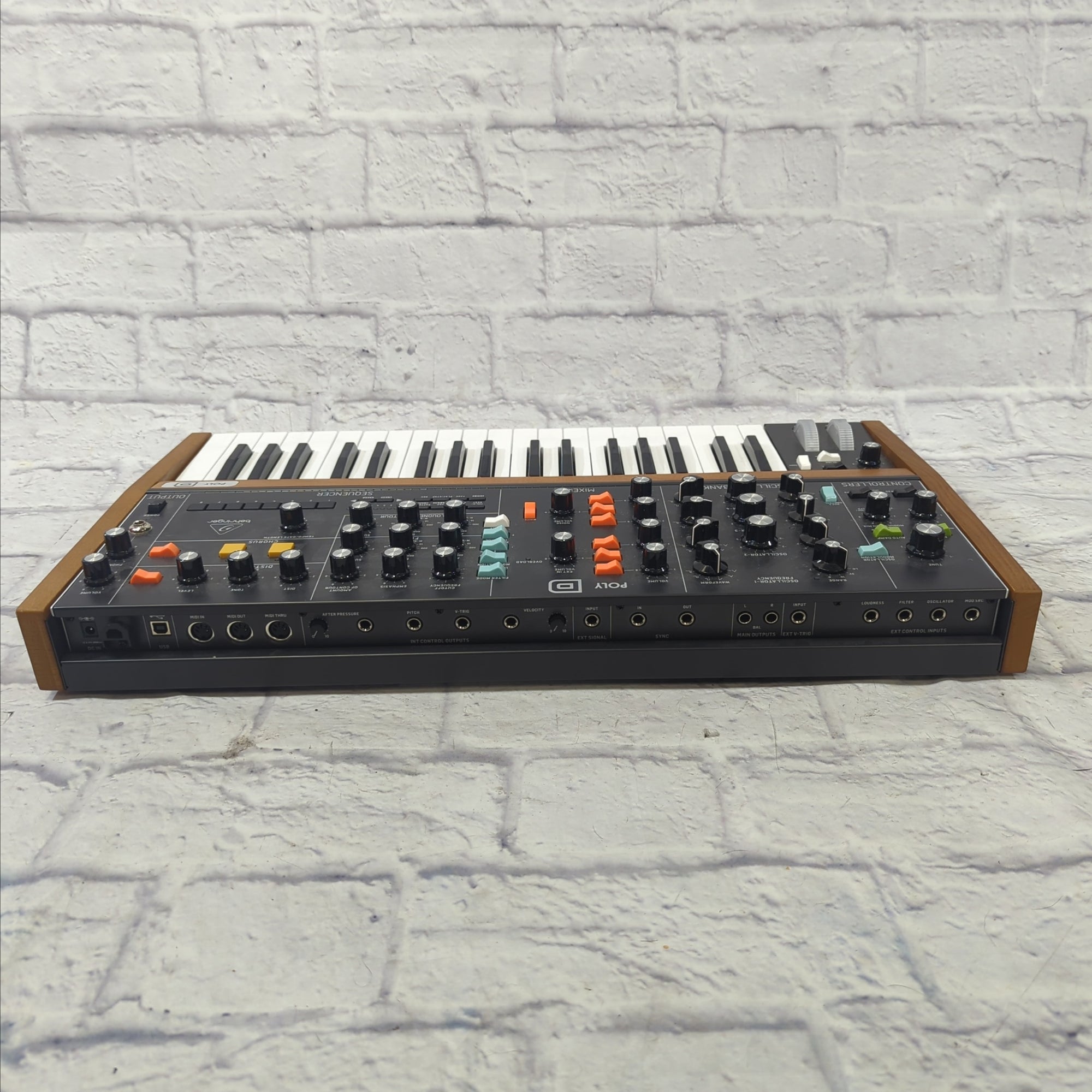 behringer PORY D ジャンク品 Behringer Poly D 4-Voice Po - Evolution Music