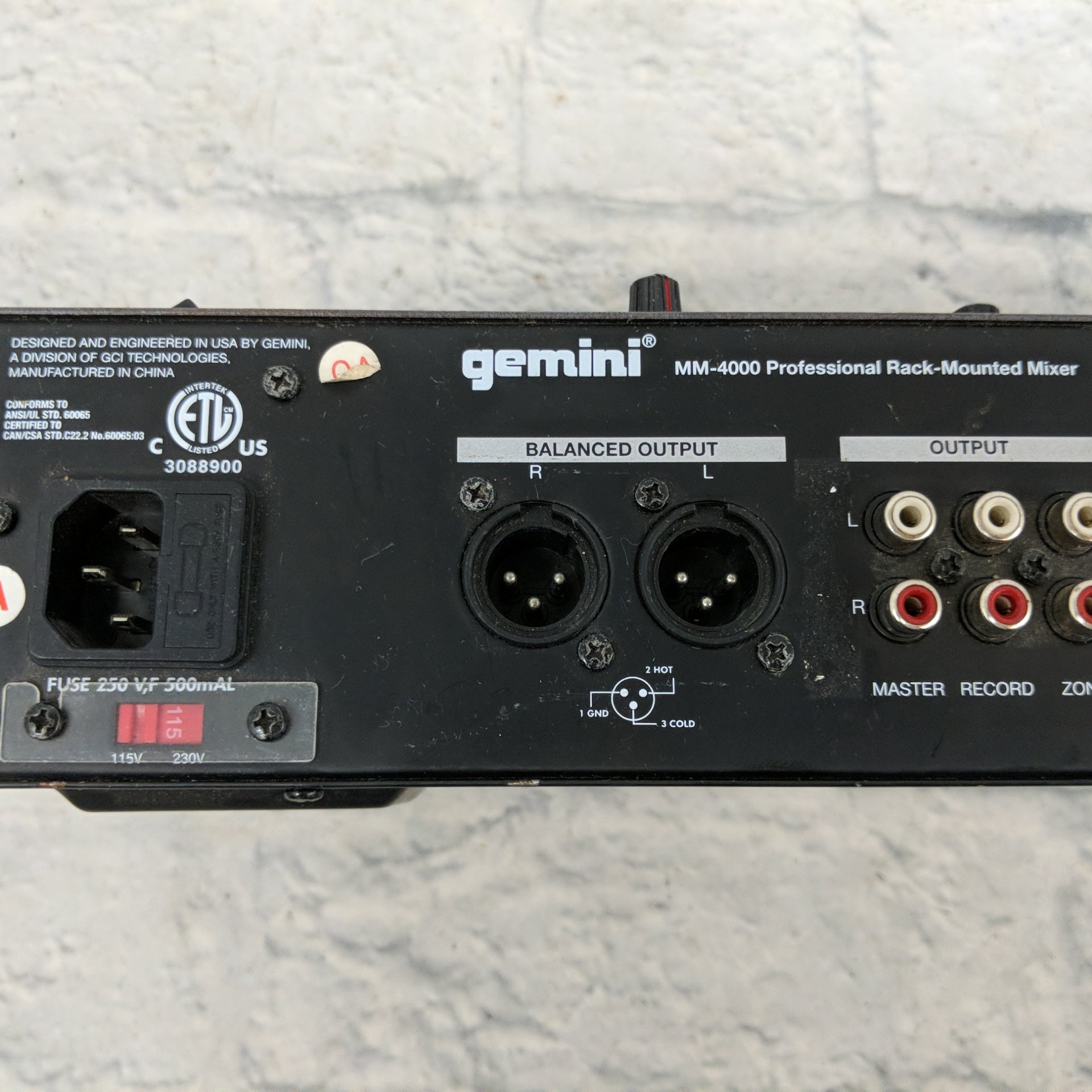 Gemini MM-4000 Professional Rack-Mounted Mixer