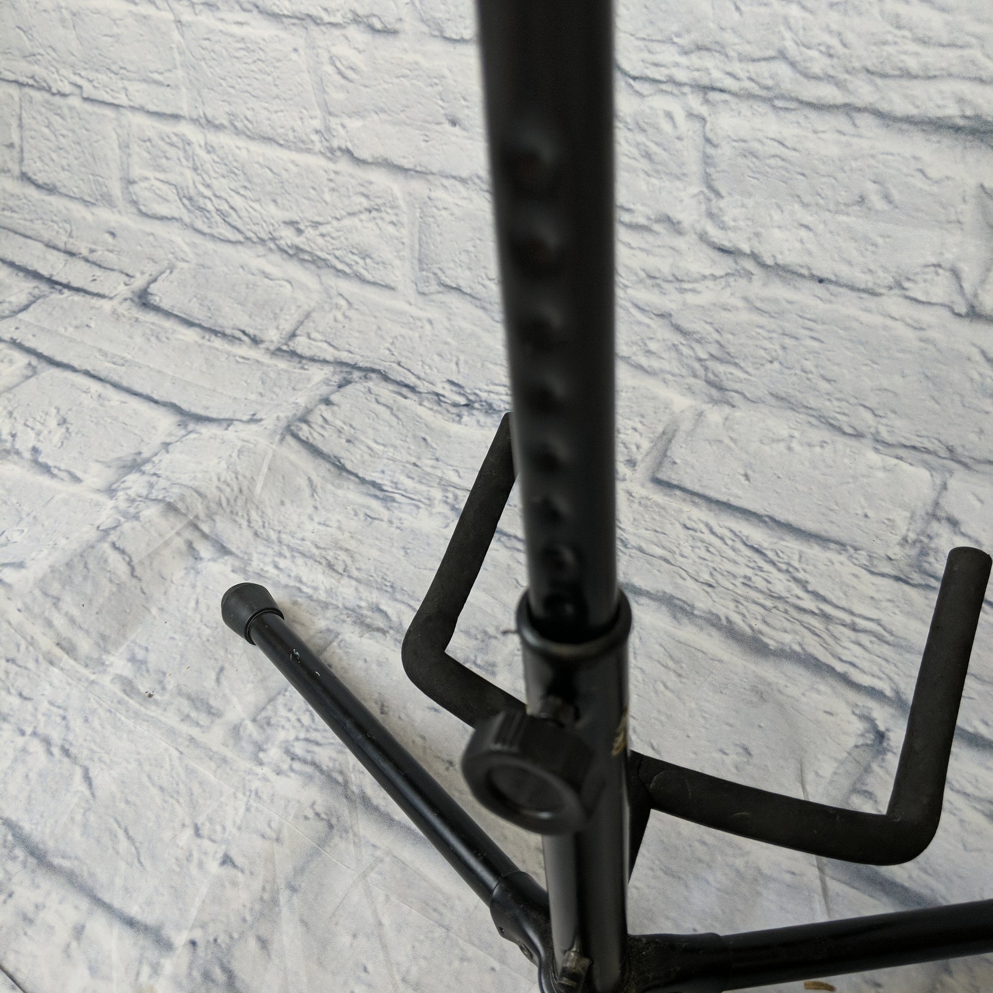 Stagemate guitar stand