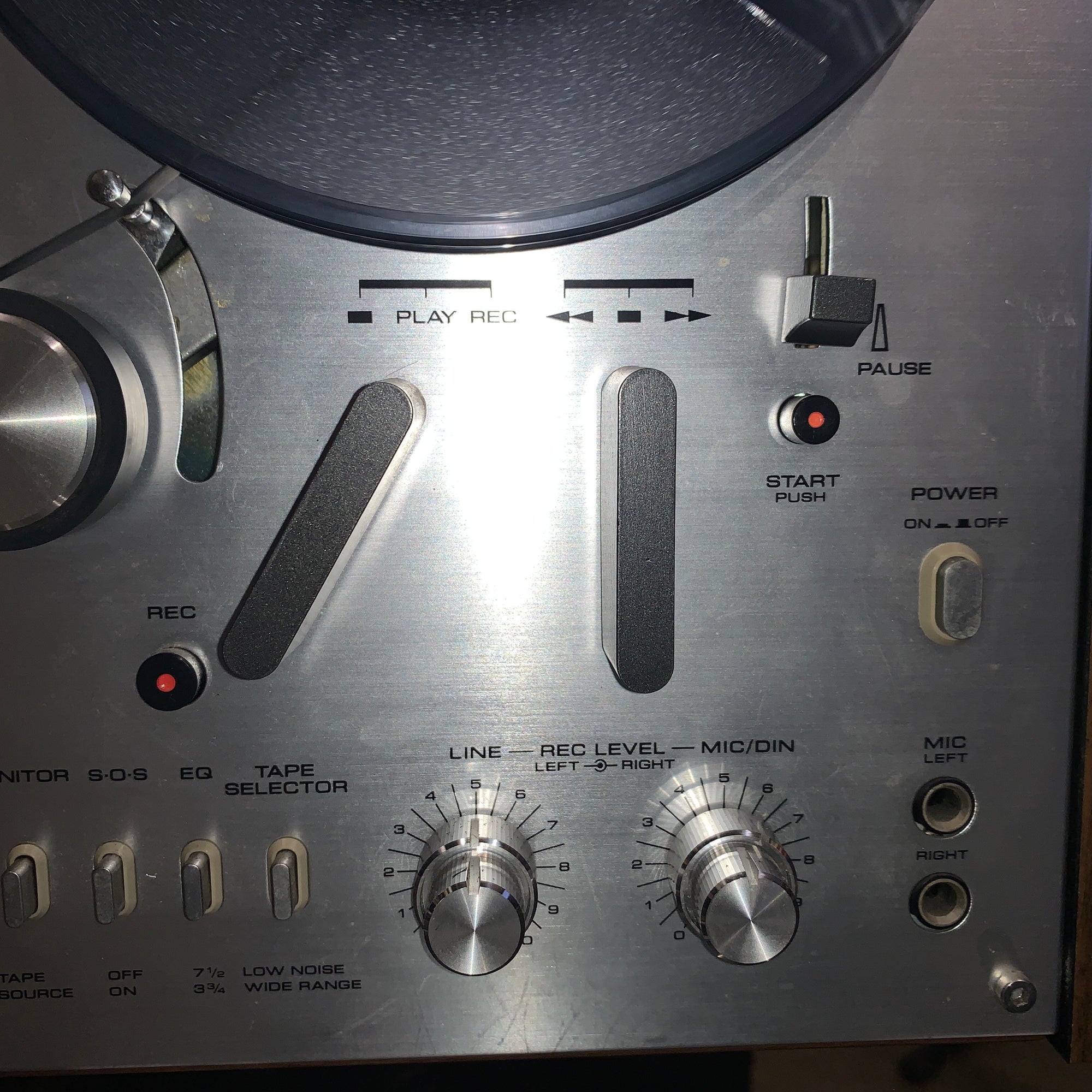 Akai GX4000D 4-Track Stereo / Mono Reel to Reel Tape Recorder