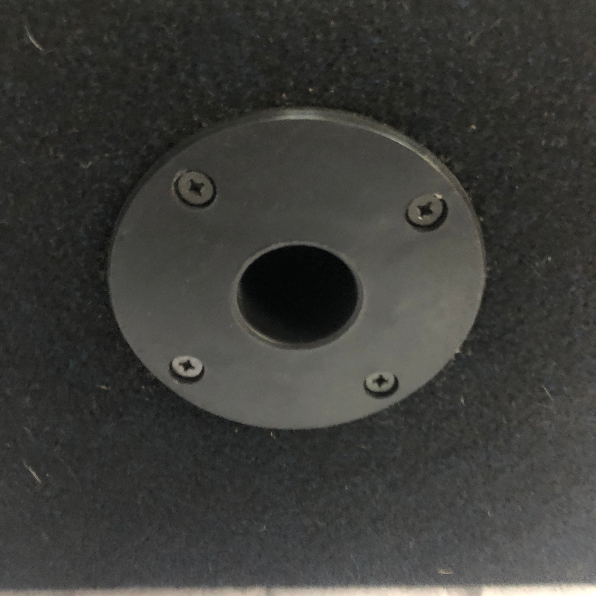 Yorkville Y115M Passive 15 Stage Monitor