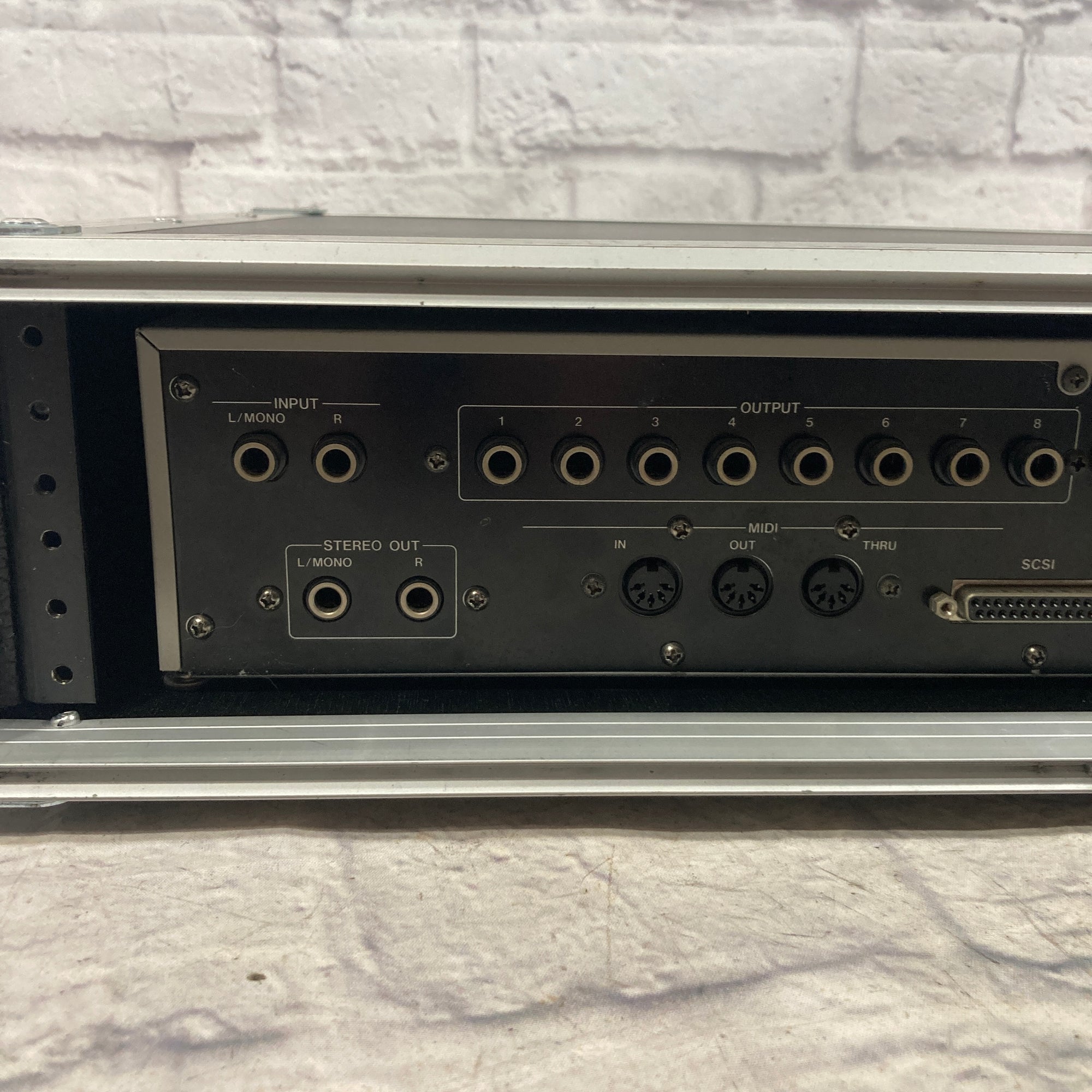 Akai S3000XL Rackmount Sampler w/ Gator Case