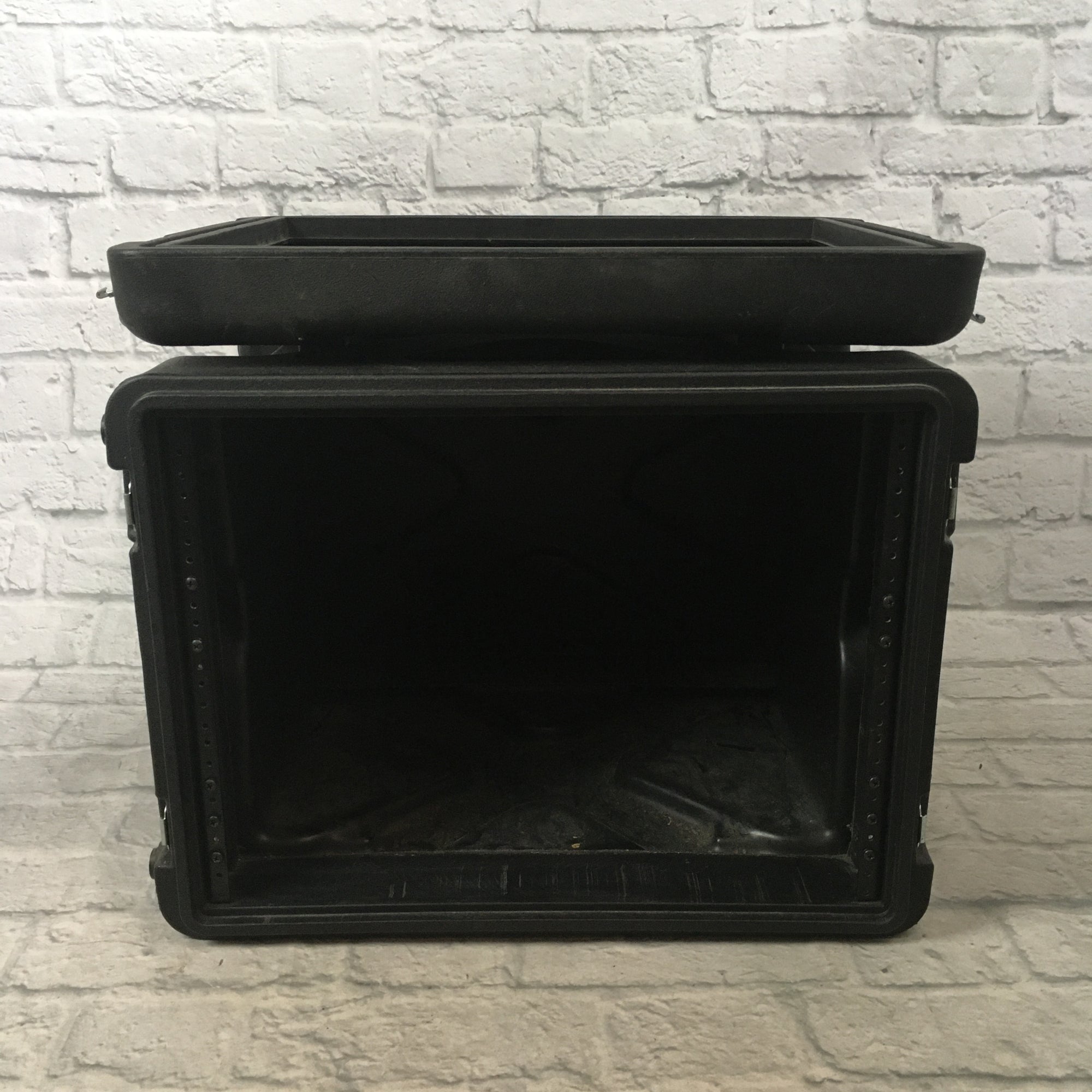 SKB 8-Unit Rack Case