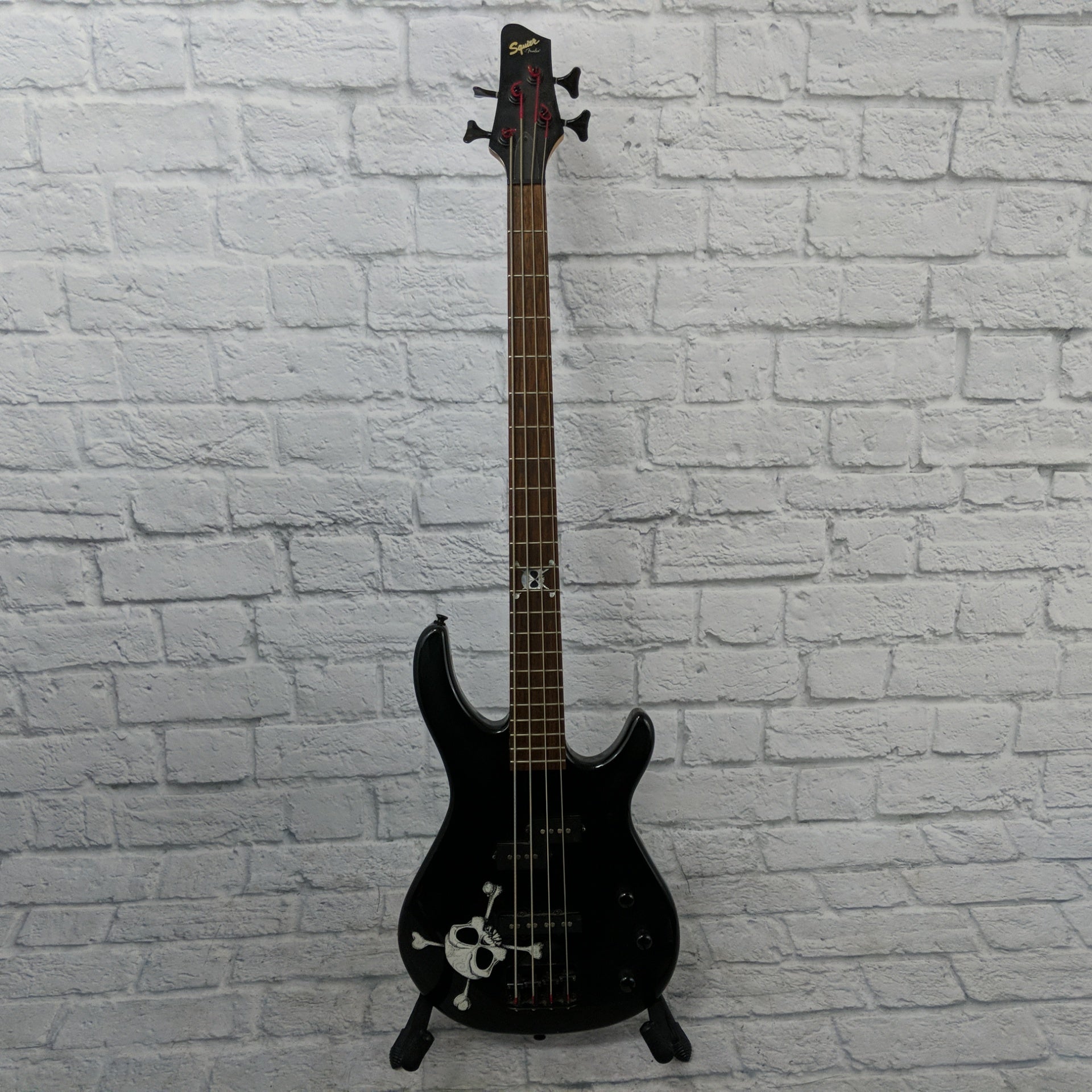 Fender Squier MB4 Skull Crossbones Electric Bass Guitar | eBay