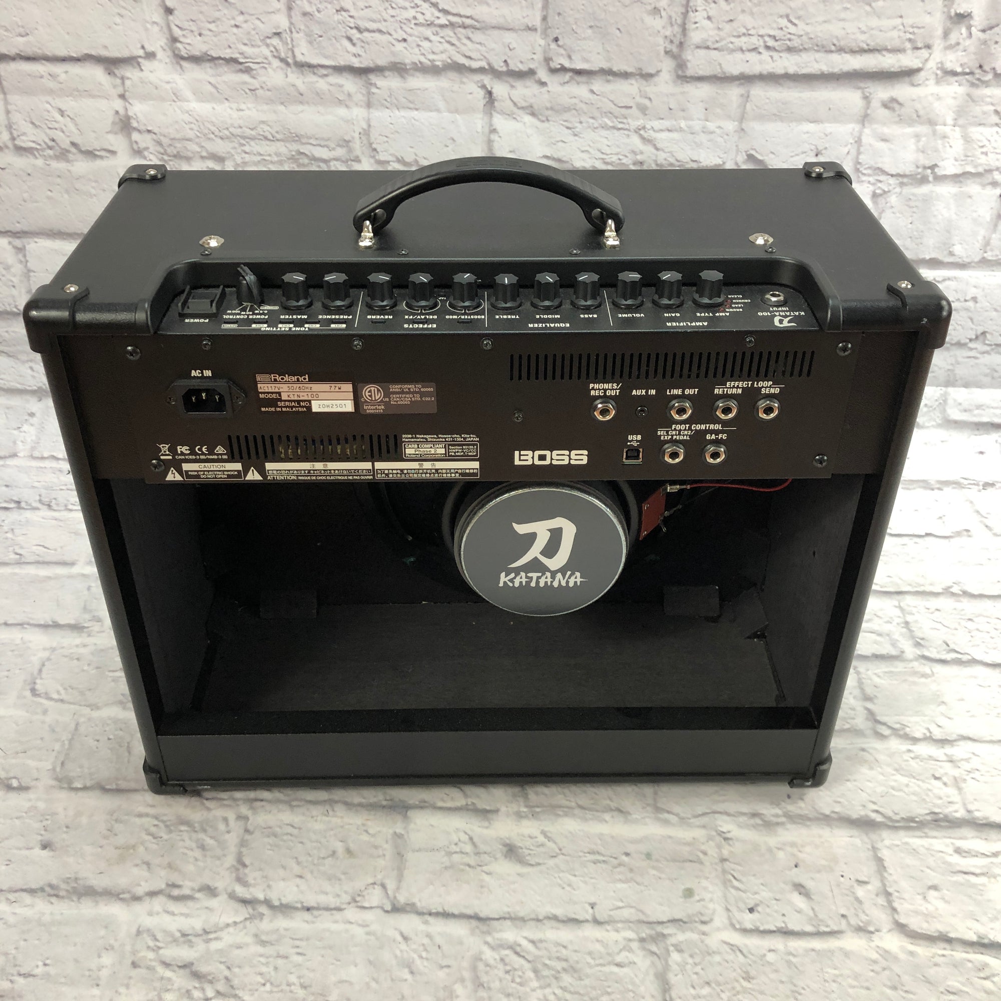 ** Boss Katana 100 Combo Amp