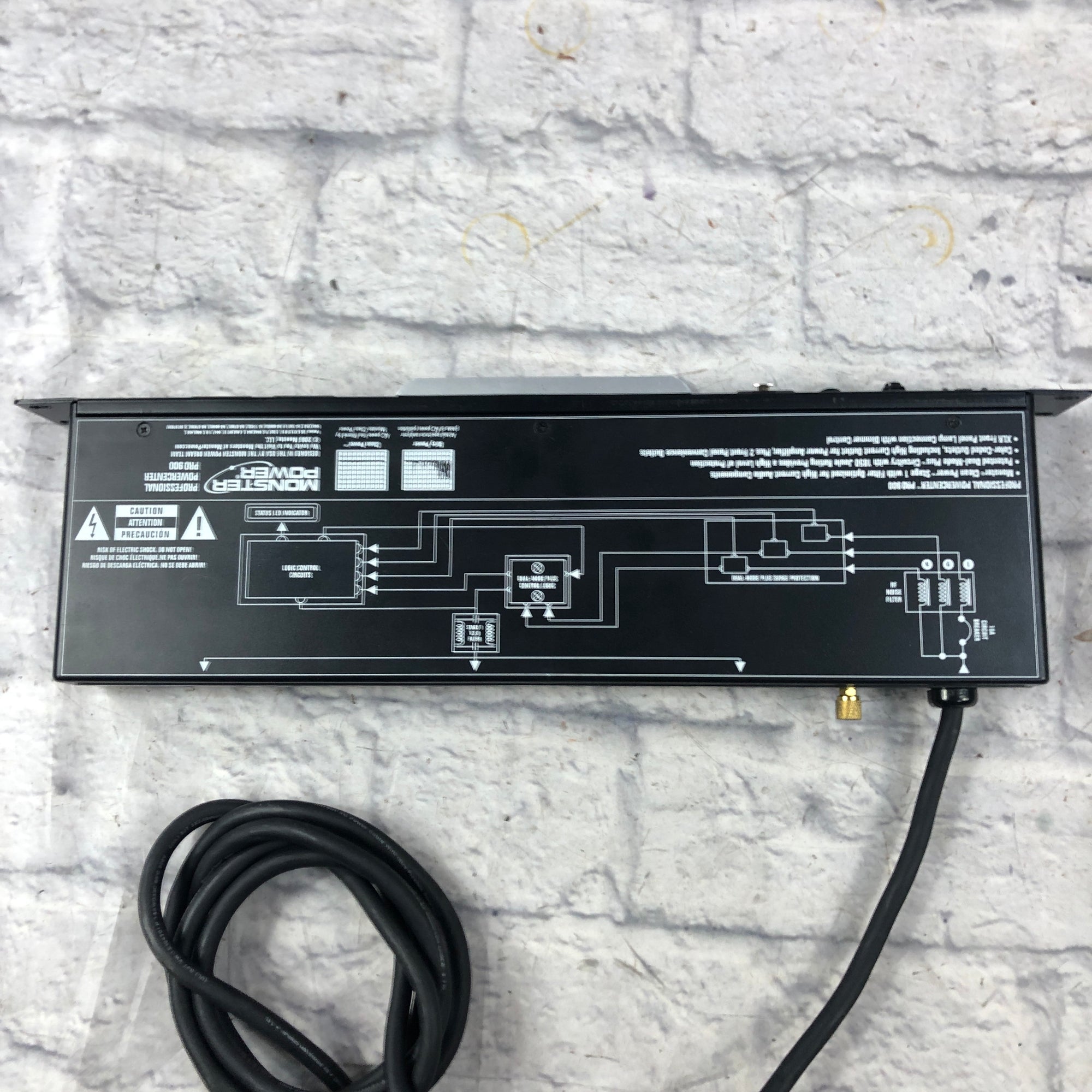Monster Professional Power Center 900 Power Conditioner