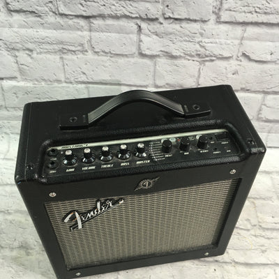Fender Mustang I V.2 20-watt 1x8 Guitar Combo