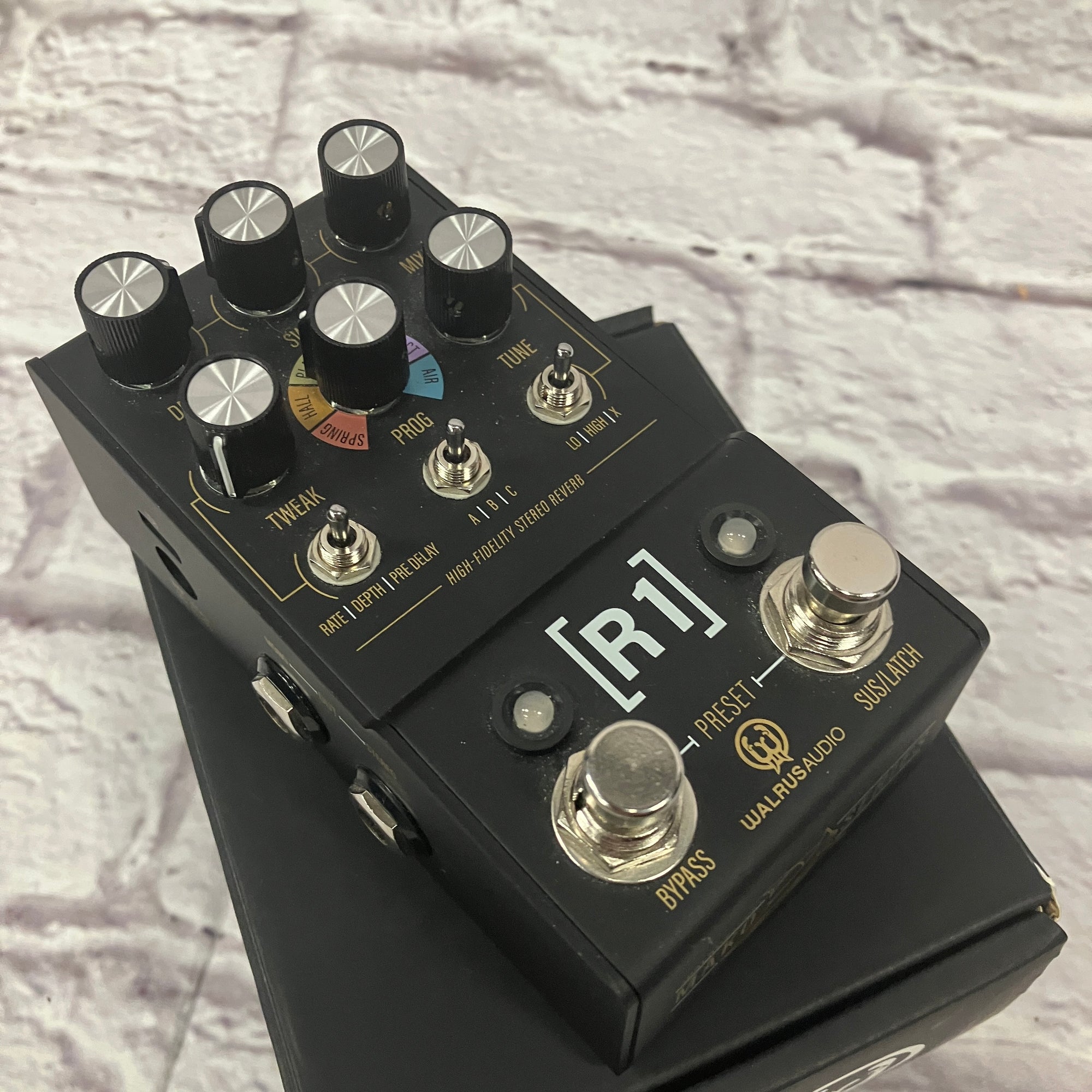 Walrus Audio R1 High Fidelity Reverb Pedal