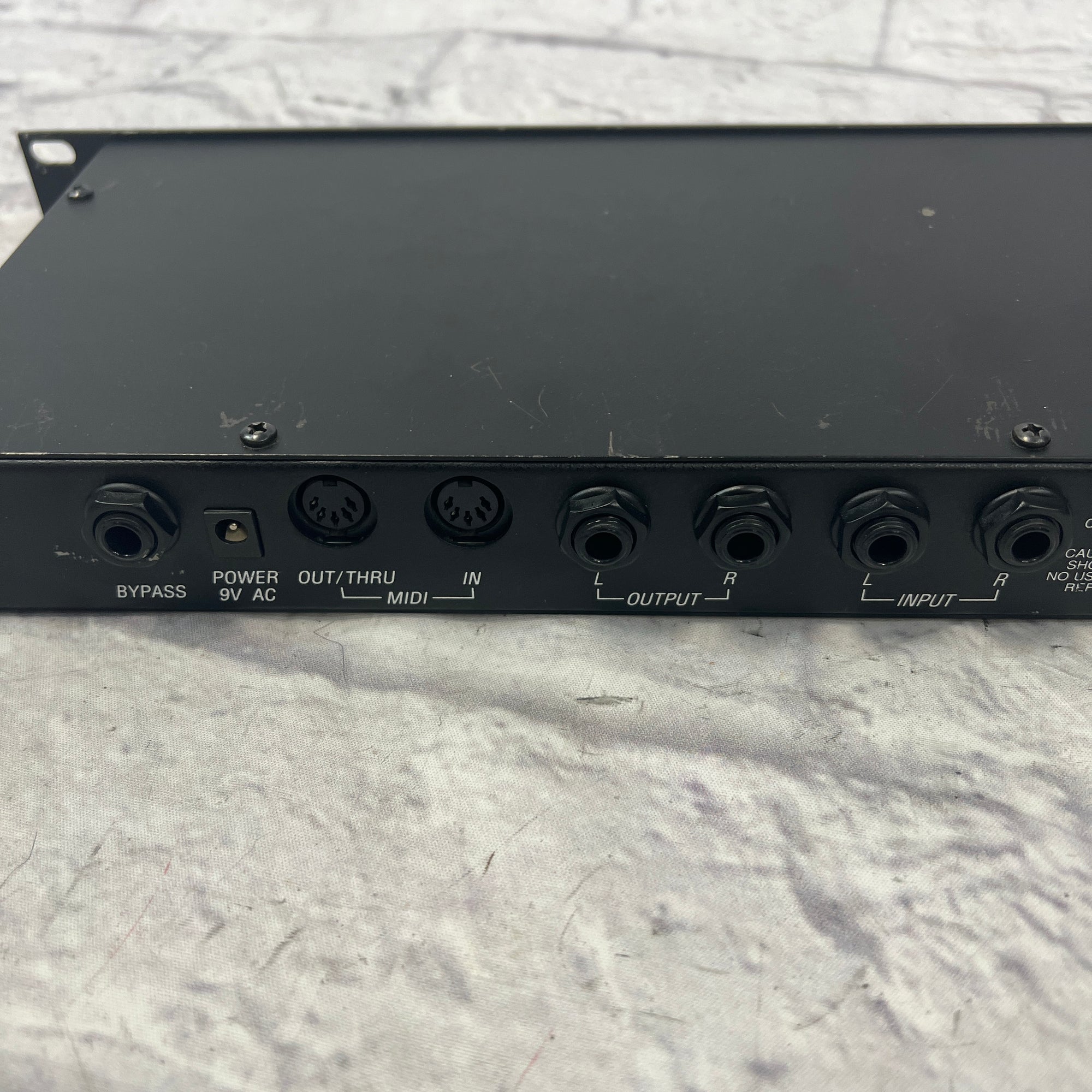 ALESIS MIDIVERB III 中古品 Alesis Midiverb III | Reverb